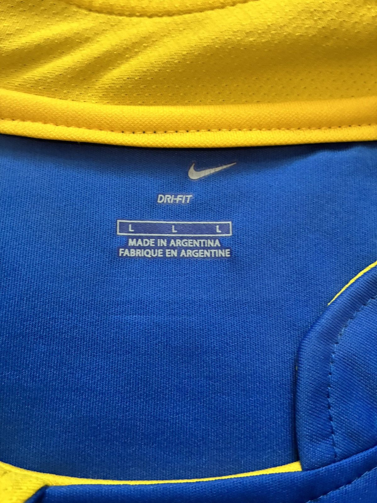 Nike 2005/2006 Boca Juniors Home Kit Size US L / EU 52-54 / 3 - 4 Thumbnail