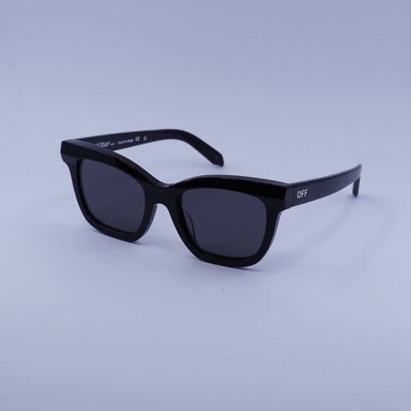 Off-White Off-White OERI143 LINCOLN 1007 Sunglasses Black Square Frame Size ONE SIZE - 1 Thumbnail