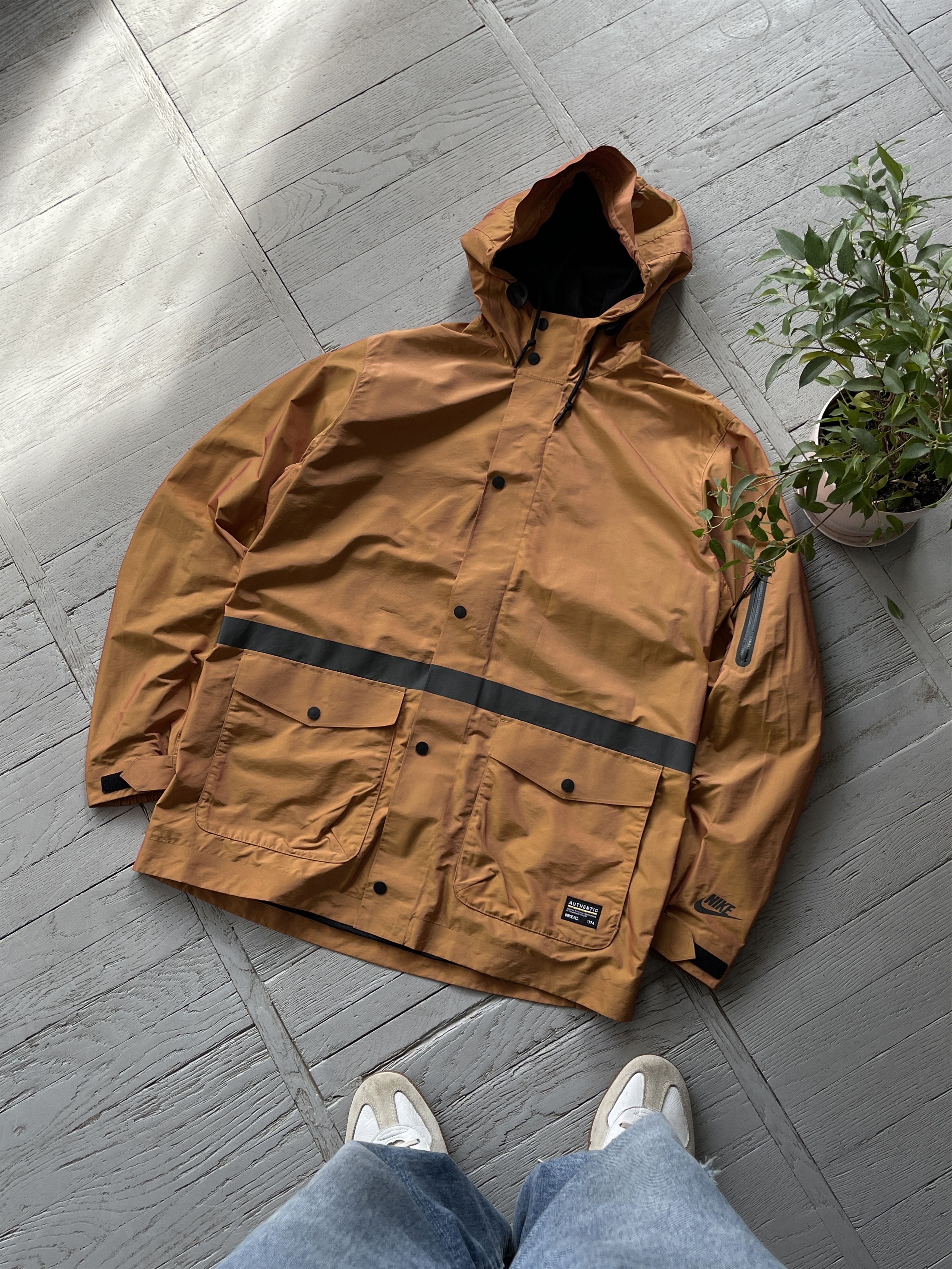image of Nike Fc ''saturday'' Nylon Jacket in Liquid Orange, Men's (Size Large)