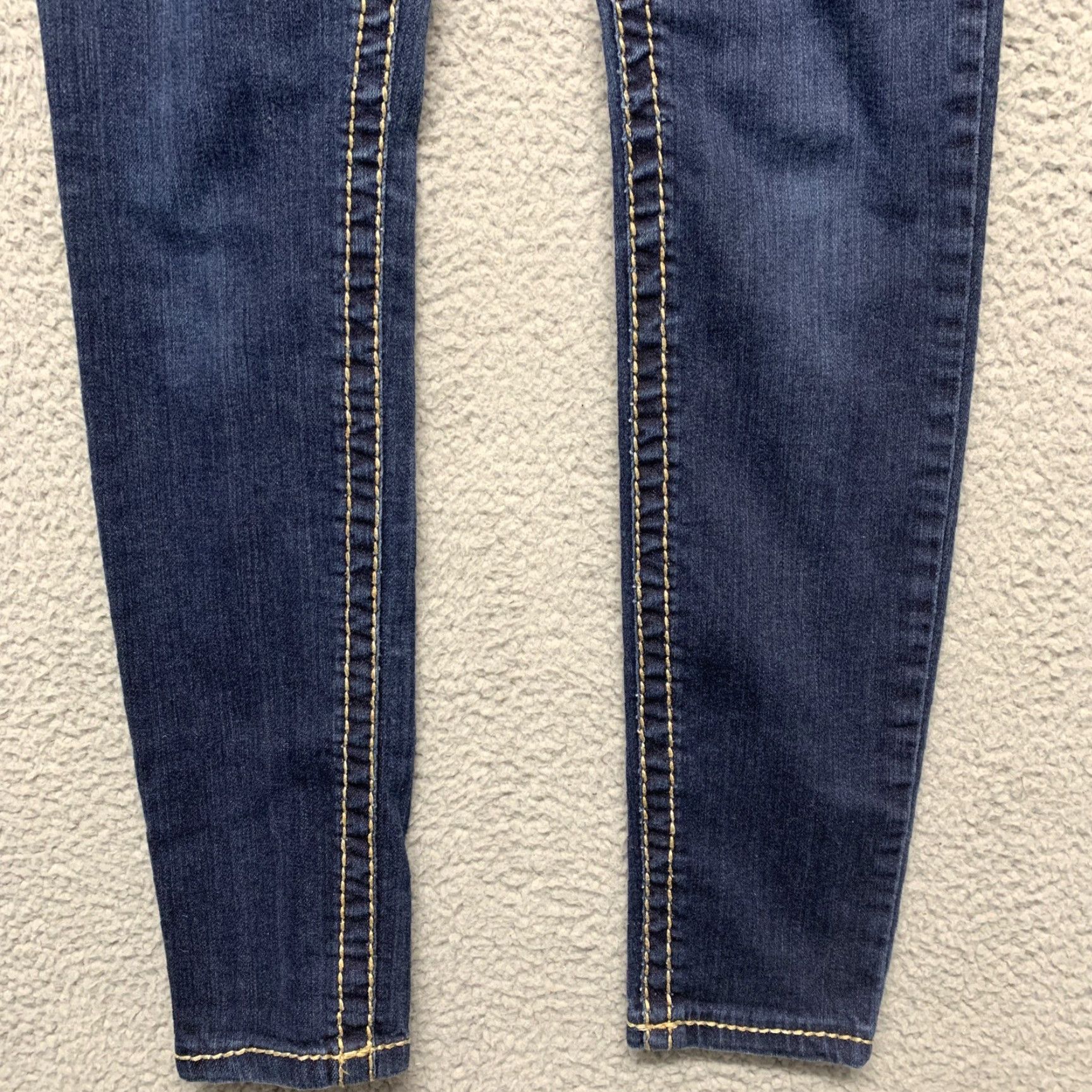 Silver Jeans Co. Silver Jeans Juniors Slim Jeans 27x31 Blue Cotton Spandex Denim 5-Pocket Gem Accents Womens/Teens Size 27" / US 4 / IT 40 - 3 Thumbnail