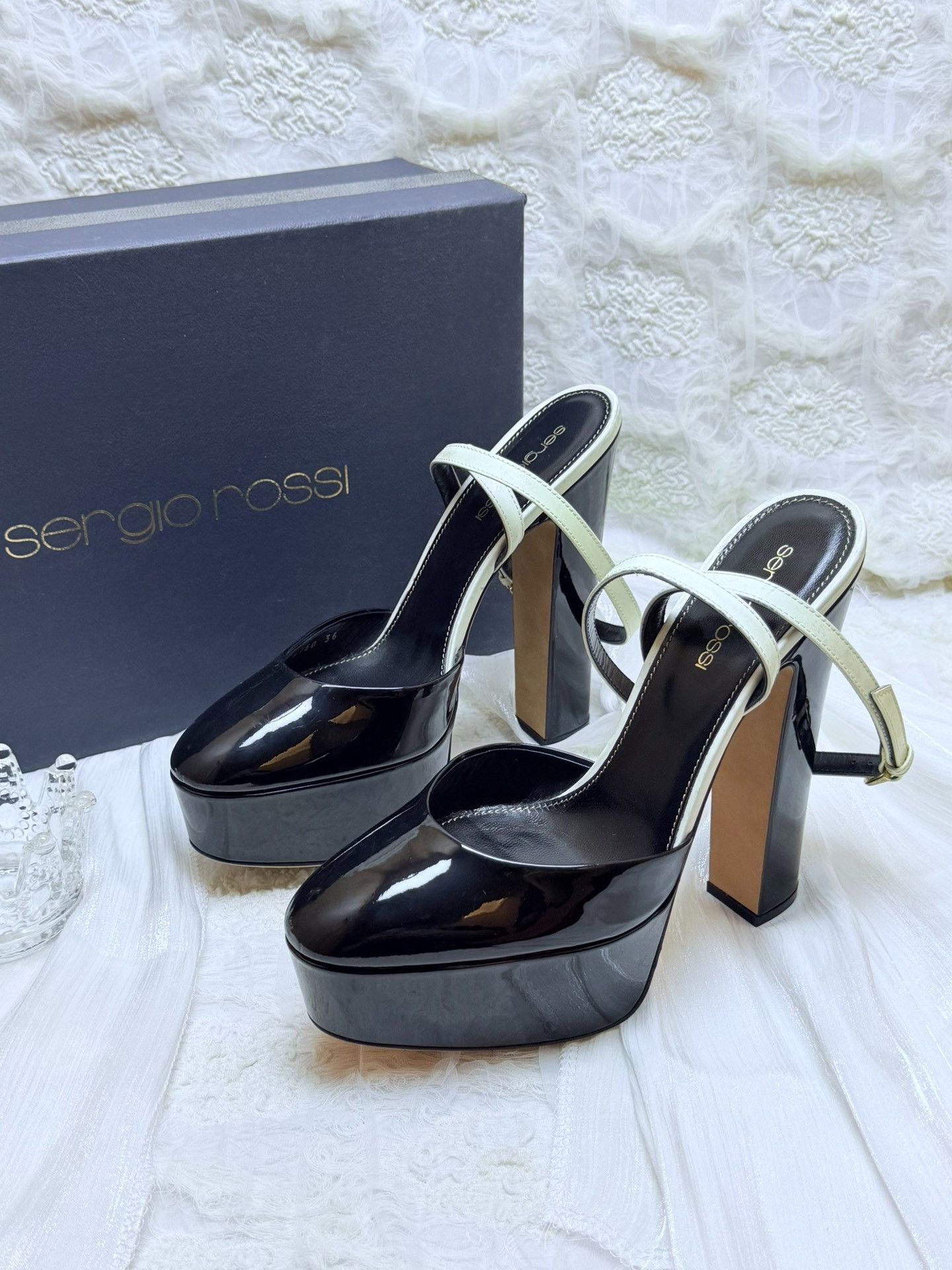 Sergio Rossi Sergio Rossi Waterproof Black Sandals us_6 Women Size US 6 / IT 36 - 1 Thumbnail