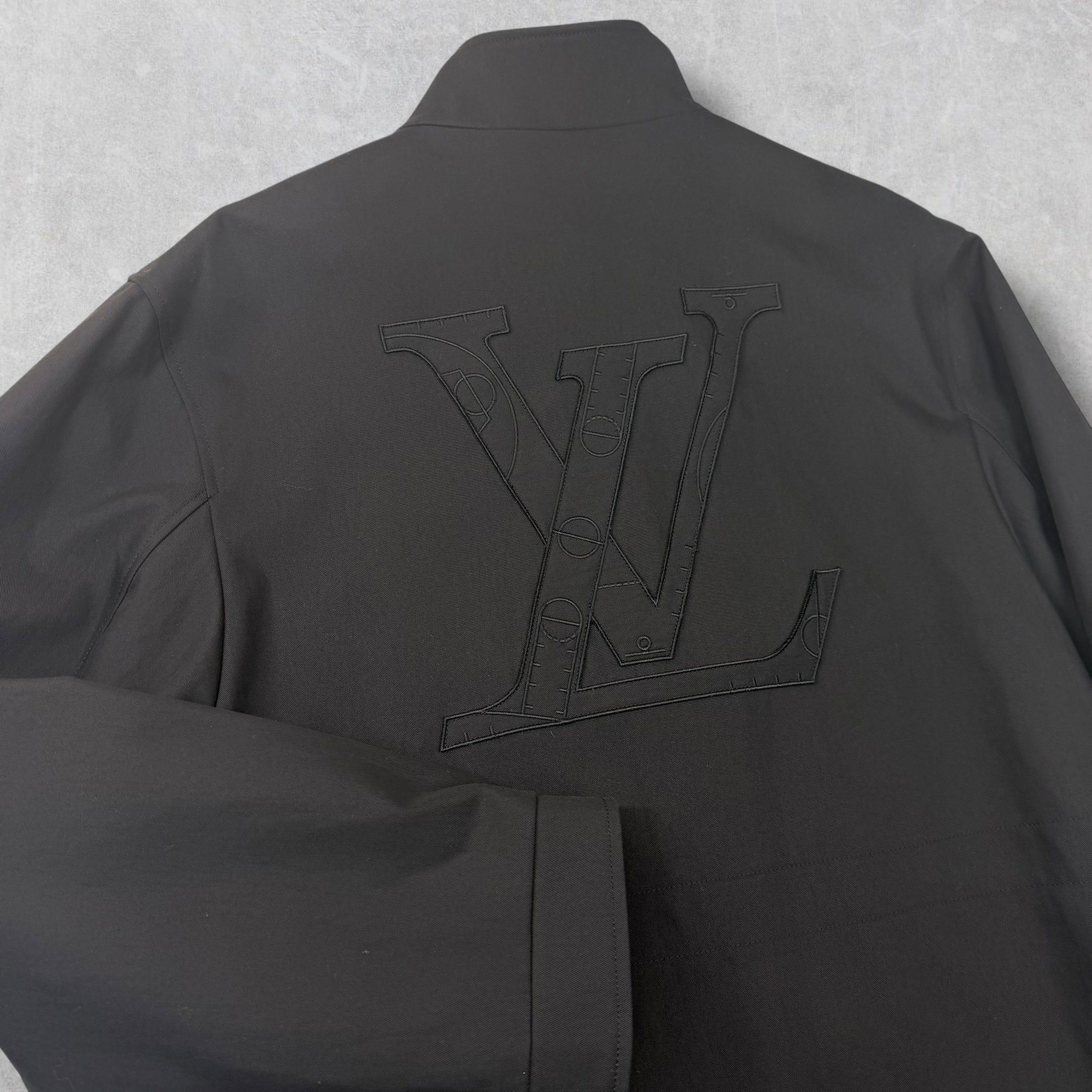 Louis Vuitton Louis Vuitton x NBA Black Parka 48 (M) Size US M / EU 48-50 / 2 - 6 Thumbnail