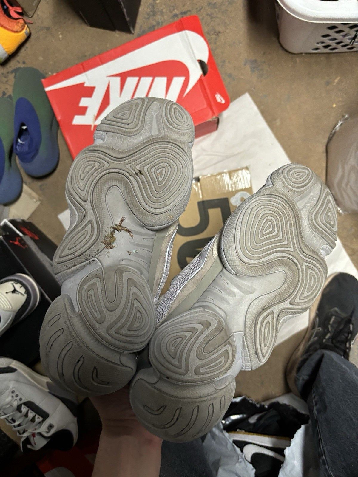 Yeezy adidas Yeezy 500 Stone Salt Size US 12 / EU 45 - 5 Thumbnail