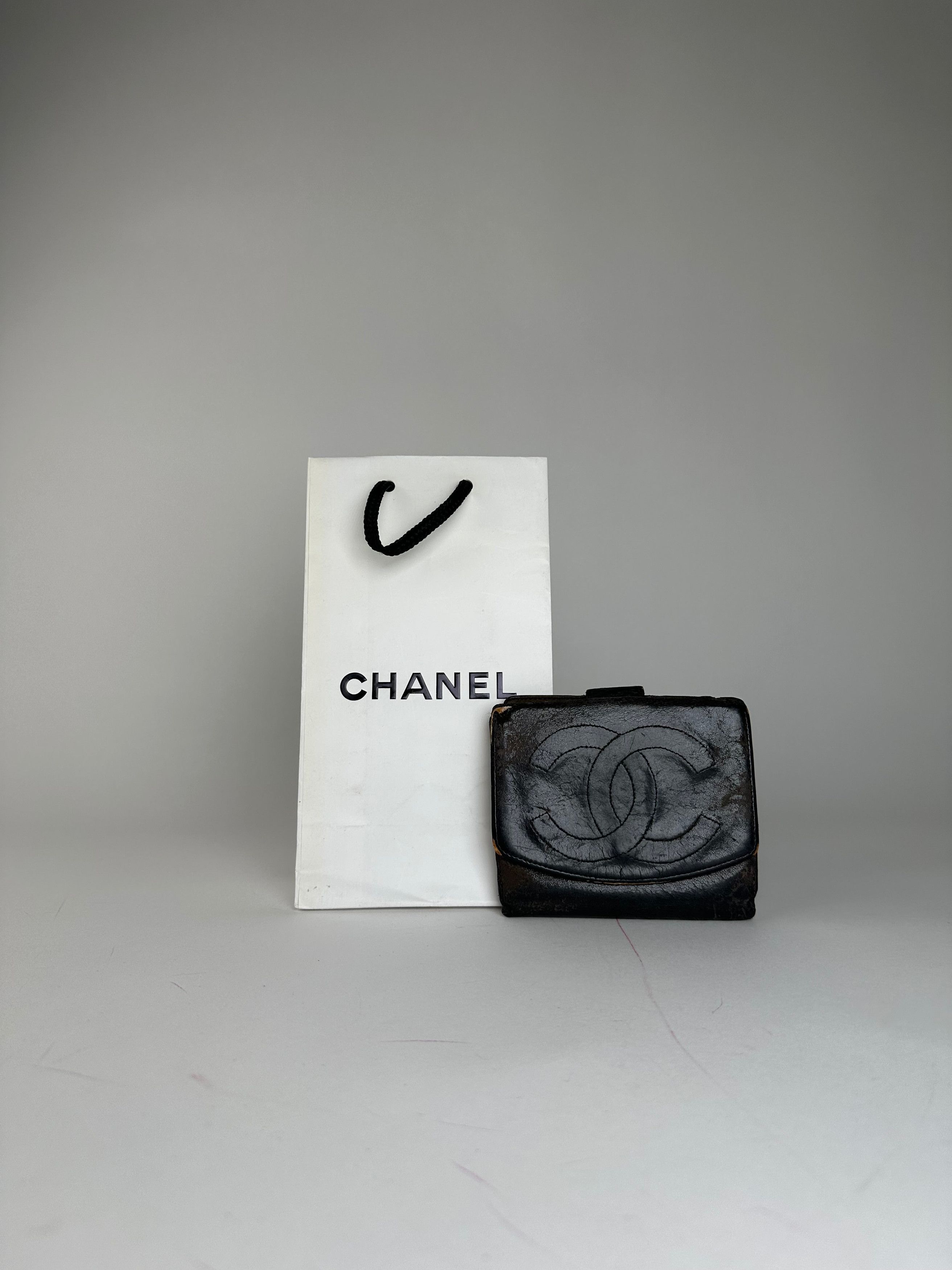 Chanel Vintage CC Leather Wallet Black Size ONE SIZE - 1 Thumbnail