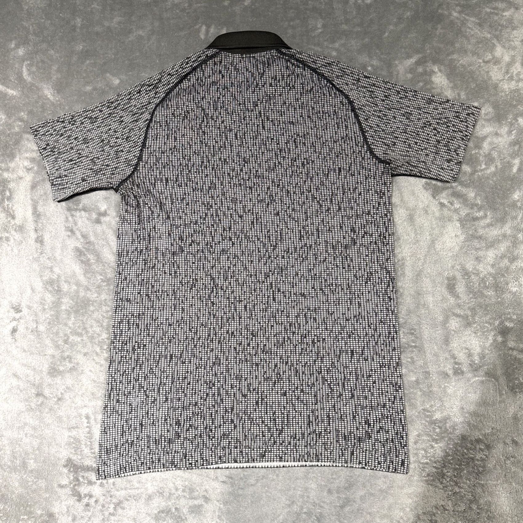 Lululemon Lululemon Metal Vent Tech Polo Shirt Short Sleeve Geometric Print Mens Small Grey Regular Fit Golf Tennis Size US S / EU 44-46 / 1 - 5 Thumbnail