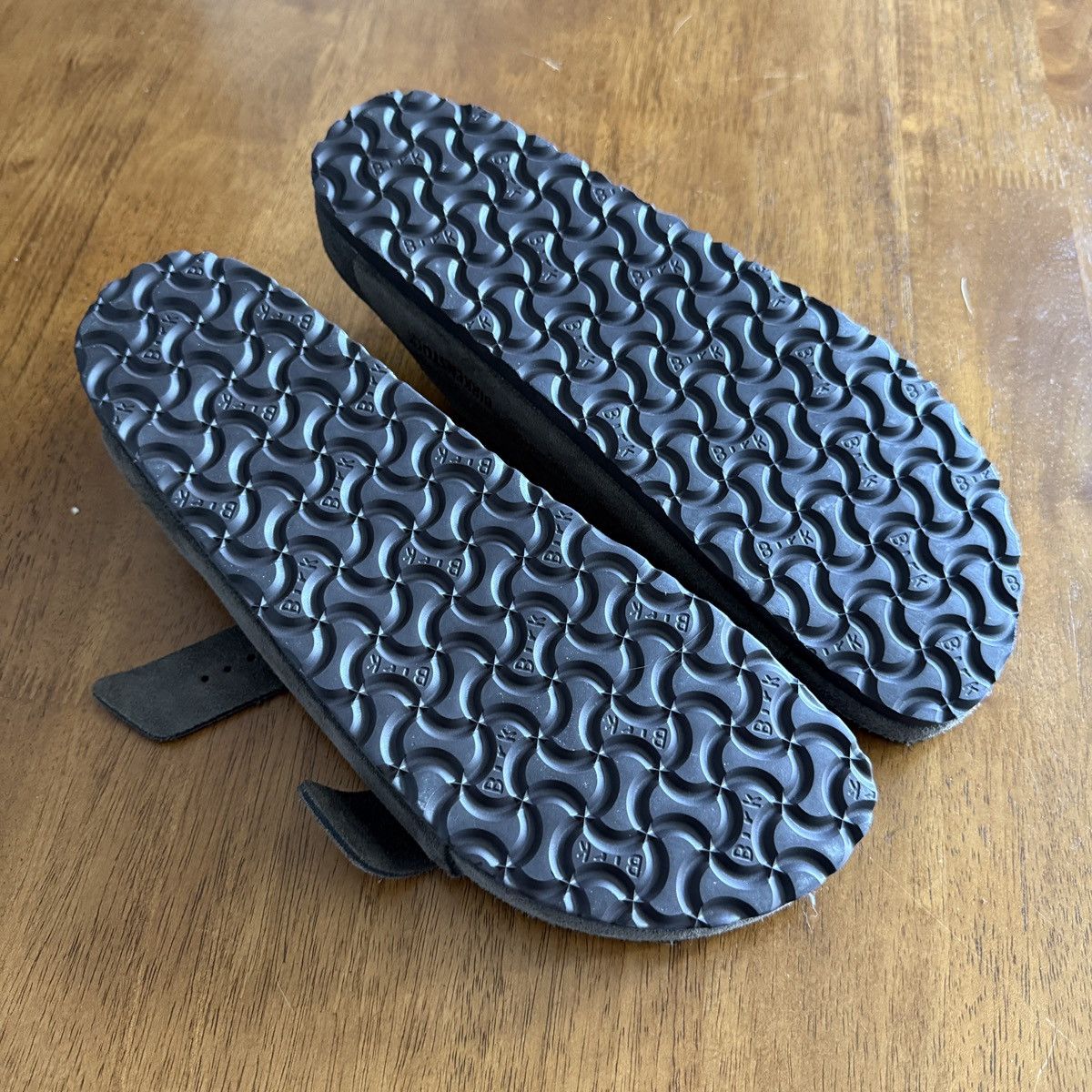 Birkenstock × Rick Owens Rick Owens x Birkenstock Arizona - Velour Dust (44) Size US 11 / EU 44 - 8 Thumbnail