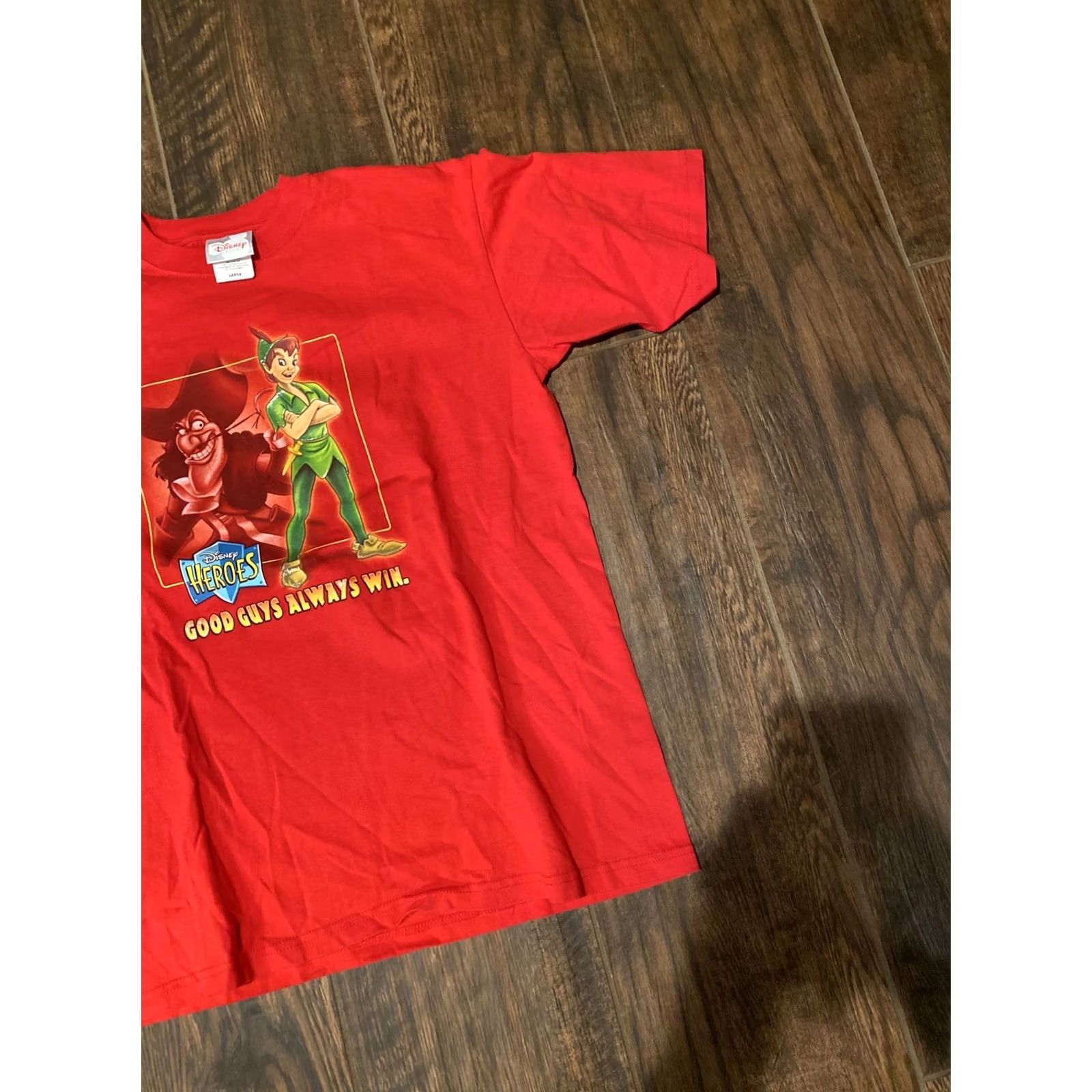 Disney VINTAGE Disney Captain Hook T-shirt Mens L Red Disney Shirt 90s Cartoon Peter Pan Hook Navy? Size US L / EU 52-54 / 3 - 2 Thumbnail