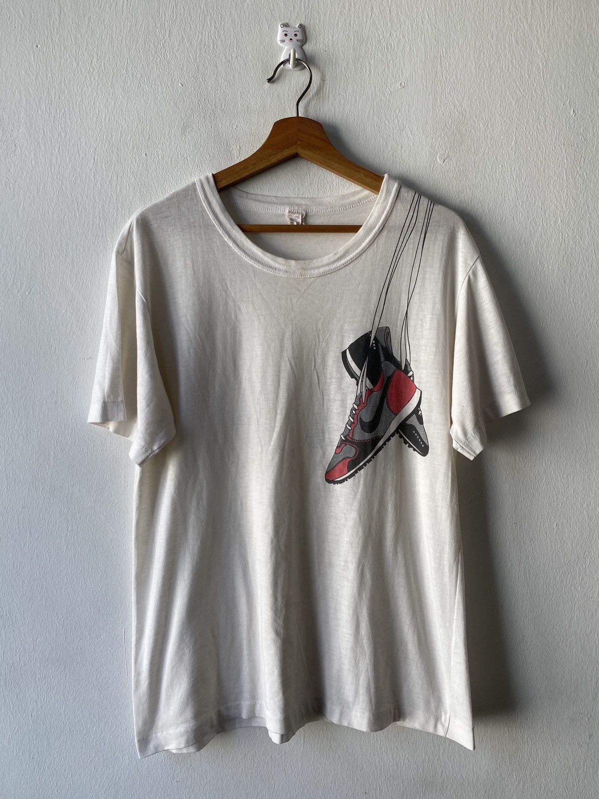 Nike × Vintage 1980s - RARE Nike Vintage Shoe Running T Shirt Size US M / EU 48-50 / 2 - 5 Thumbnail