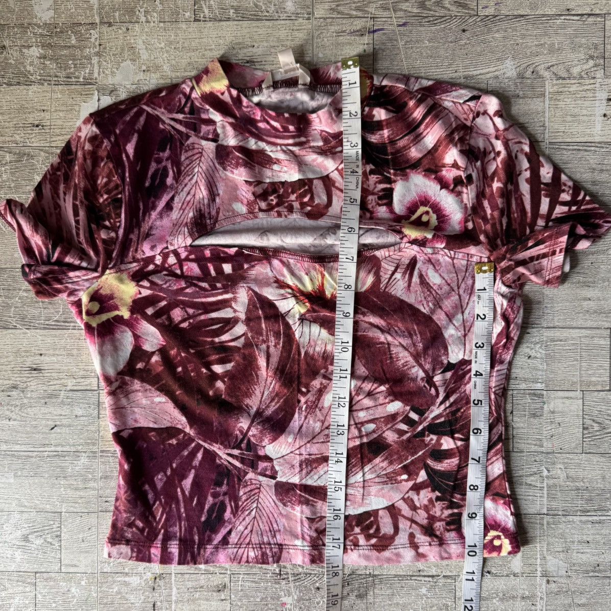 Guess Guess, Floral, Mock Neck Cropped Top Size M / US 6-8 / IT 42-44 - 8 Thumbnail