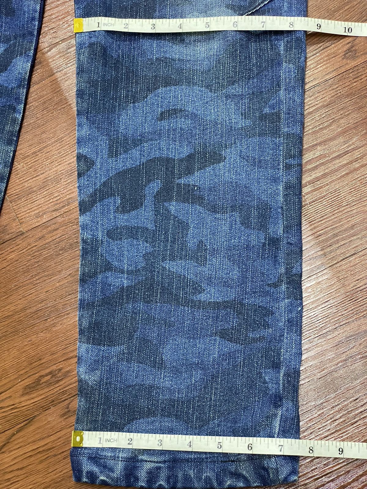Japanese Brand Vintage Blue camo Loose Jeans Size US 33 - 10 Thumbnail