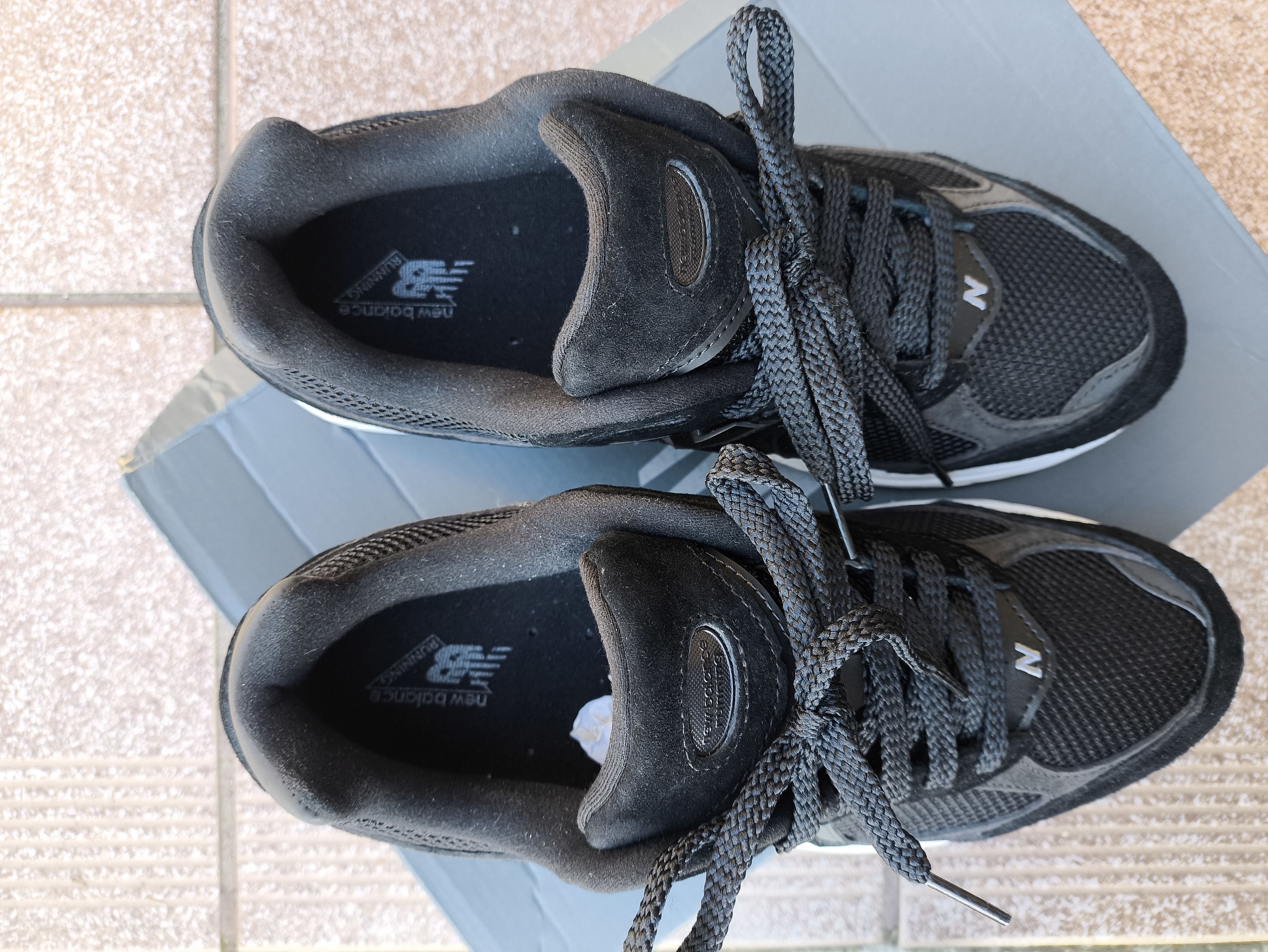 New Balance New Balance 2002R Black Suede Mesh Size 41.5 US 8 Excellent Size US 8.5 / EU 41-42 - 4 Thumbnail