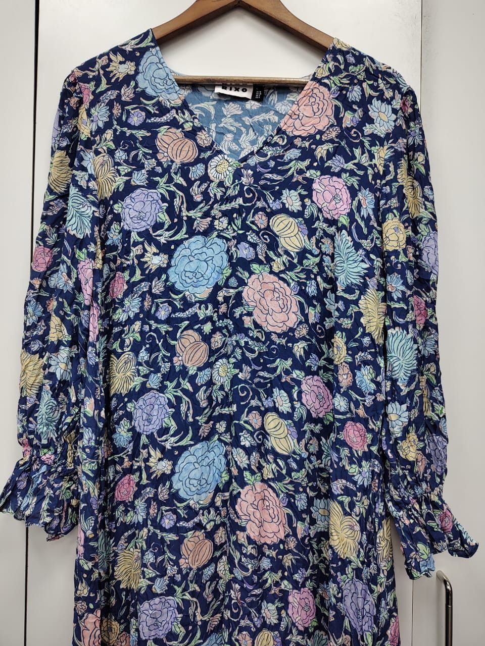 RIXO Rixo Ferne Floral Crepe Midi Dress Size S / US 4 / IT 40 - 1 Thumbnail
