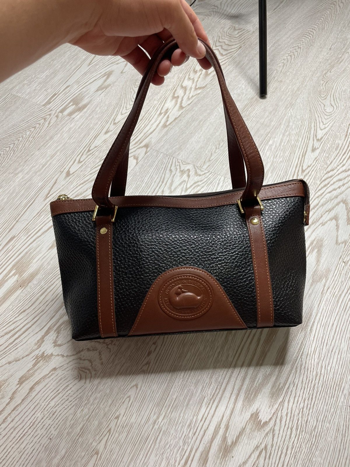Dooney & Bourke Vintage Dooney&Bourke Made in USA Handle Bag Size ONE SIZE - 2 Thumbnail