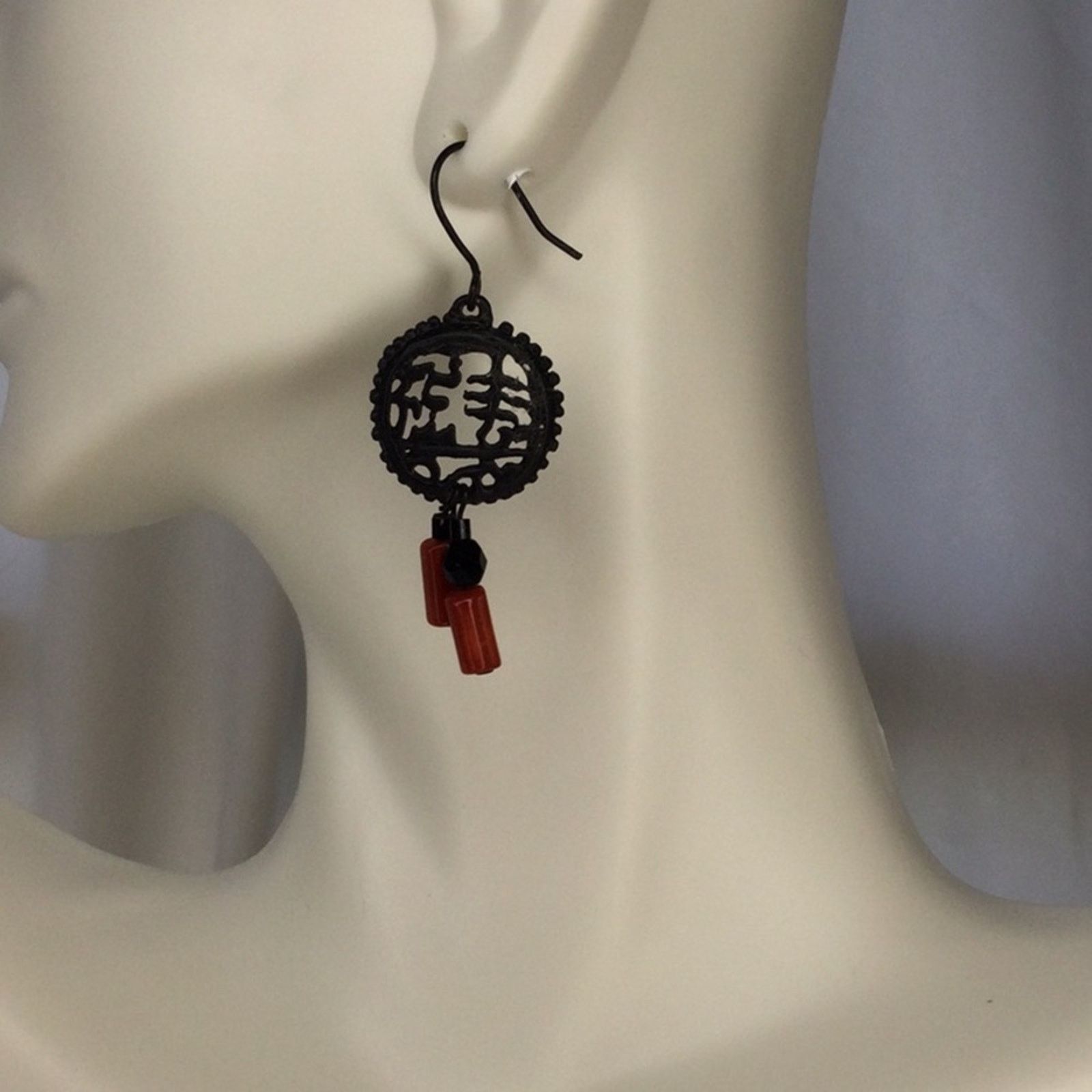 Other Black & Red Asian Inspired Bead Retro 90's Dangle Earrings Size ONE SIZE - 15 Thumbnail