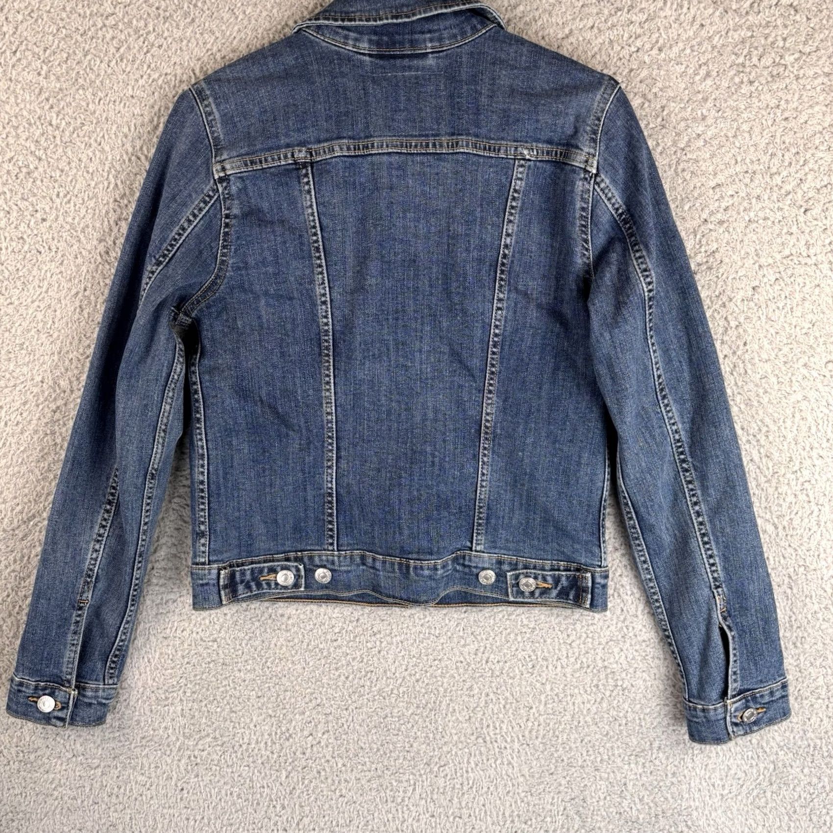 Levi's Levi's Trucker Jacket Denim Blue Short Regular Sleeve Pockets Button PVC? (Note: Original contains no PVC; proceeding with allowed words only) Size 28" / US 6 / IT 42 - 6 Thumbnail