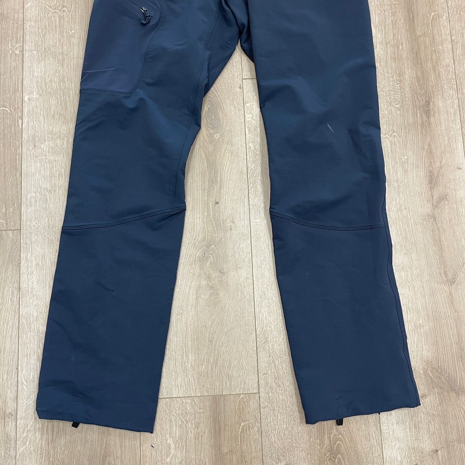 Arc'teryx Arc'teryx Gamma AR Outdoor Pants Navy size Medium M B6 Size US 30 / EU 46 - 3 Thumbnail