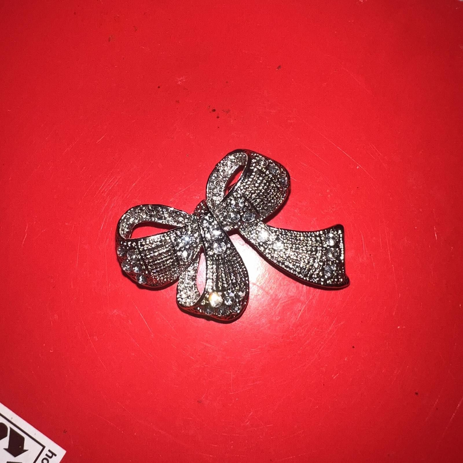 Unknown London Silver Bow Brooch with Rhinestones Size ONE SIZE - 5 Thumbnail