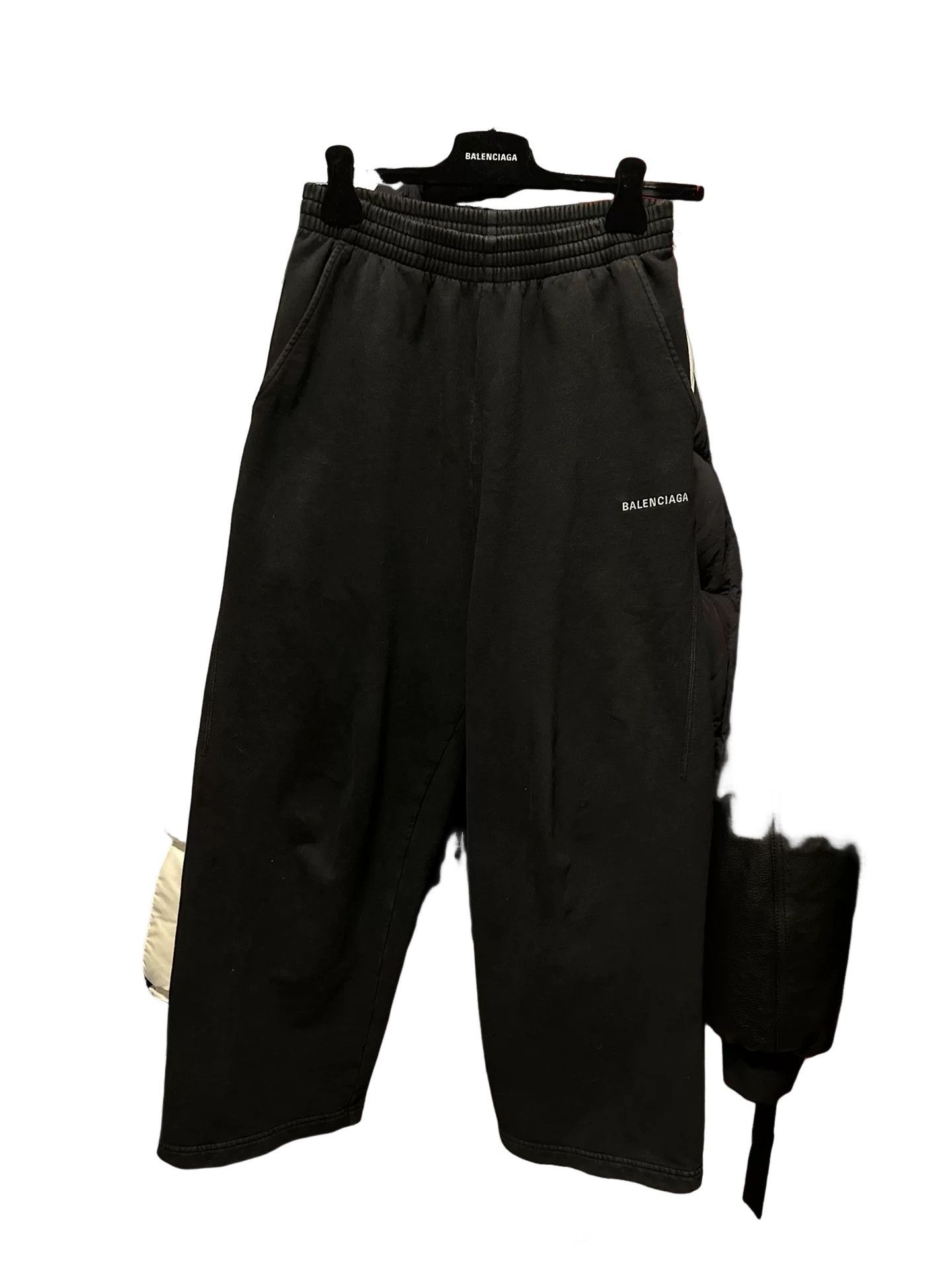 Balenciaga Balenciaga Logo Sweatpants Size XS Size US 28 / EU 44 - 1 Thumbnail