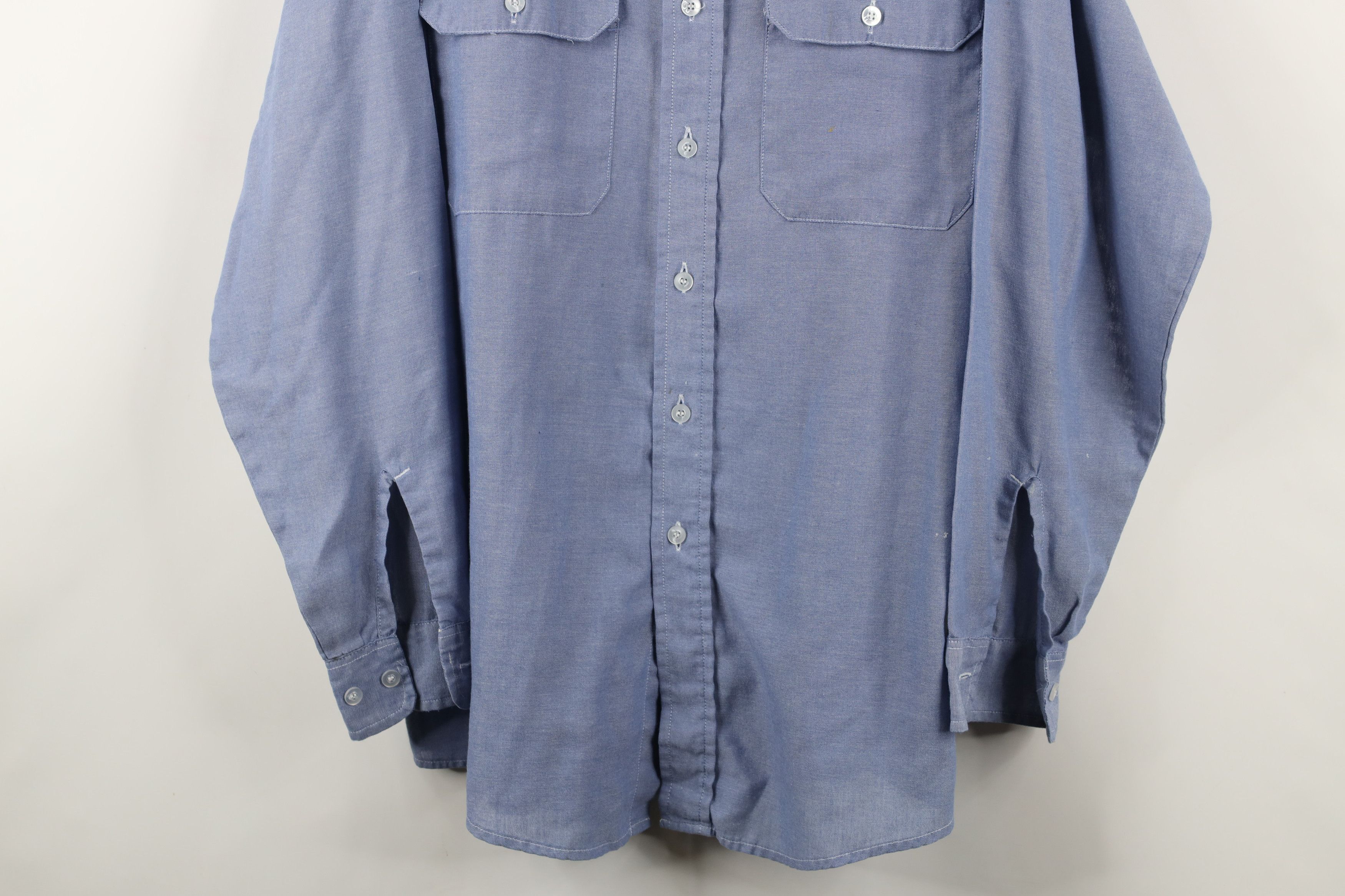 Vintage Vintage 90s Streetwear Collared Chambray Work Button Shirt Size US L / EU 52-54 / 3 - 3 Thumbnail