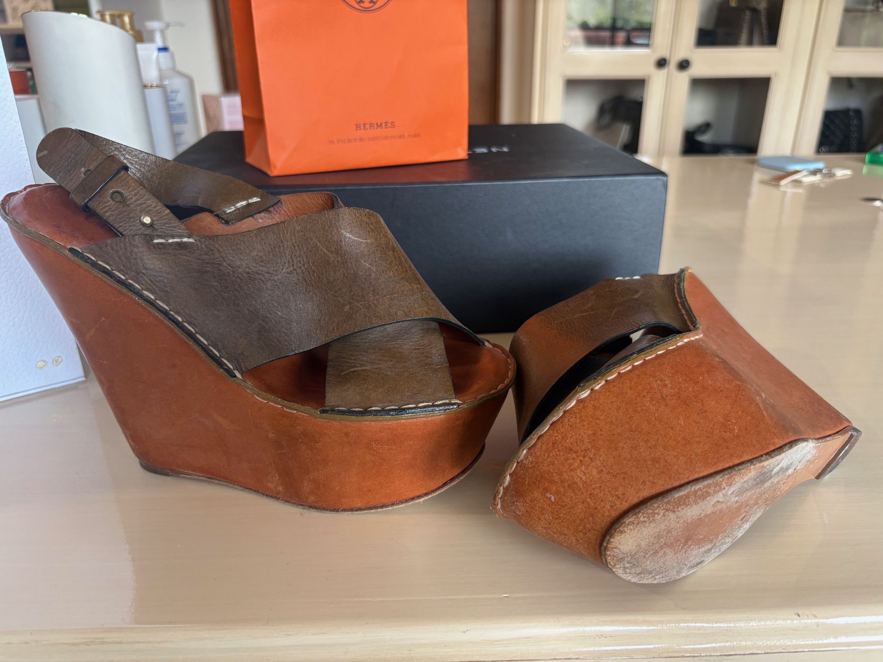 Chloe Authentic used CHLOE wedge size 7 Size US 7 / IT 37 - 1 Thumbnail