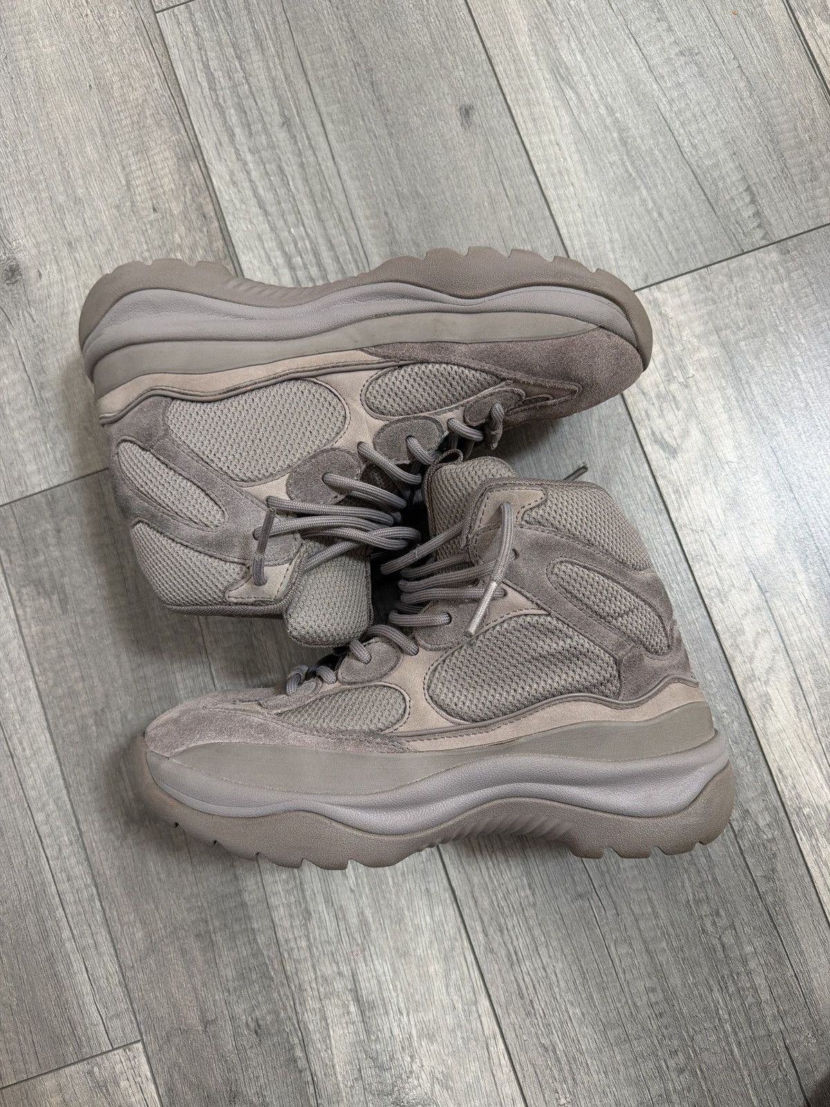 Yeezy yeezy boot season 7 cinder Size US 9.5 / EU 42-43 - 1 Thumbnail