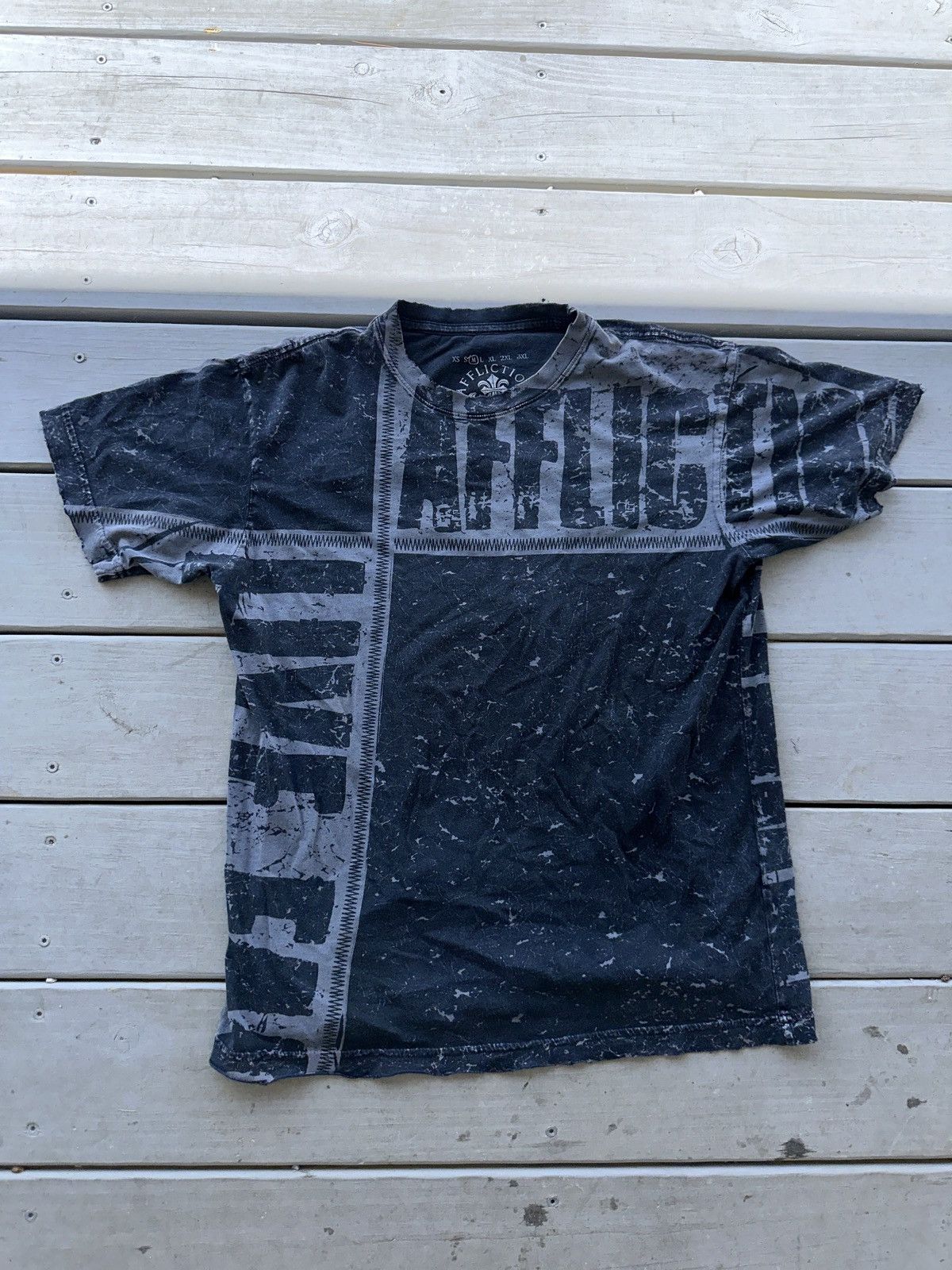 Affliction Affliction tshirt size m y2k 2000s Size US M / EU 48-50 / 2 - 1 Thumbnail