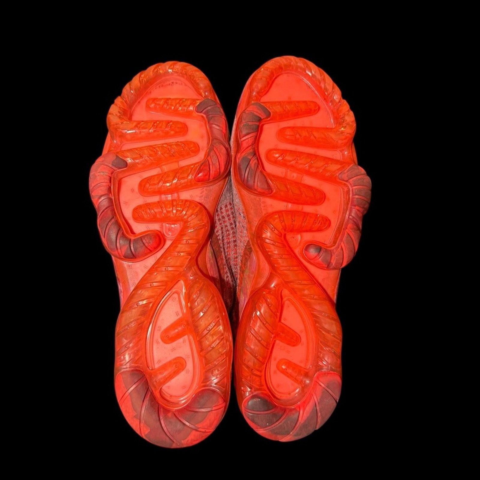Nike Nike Air Vapormax 2020 Flyknit Team Red Size US 10 / EU 43 - 6 Thumbnail