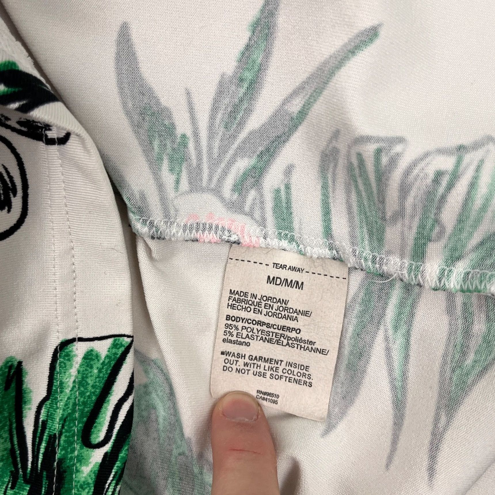 Under Armour Under Armour Playoff Polo Shirt Men M White Floral Hawaiian Tropical Active Golf Shirt Size US M / EU 48-50 / 2 - 7 Thumbnail