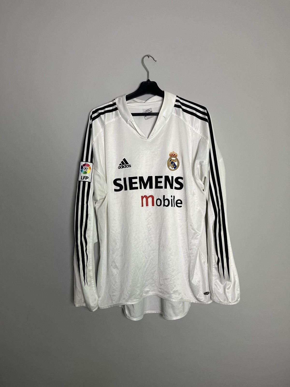 Adidas RARE REAL MADRID ADIDAS VINTAGE LONGSLEEVE SOCCER JERSEY Size US L / EU 52-54 / 3 - 1 Thumbnail