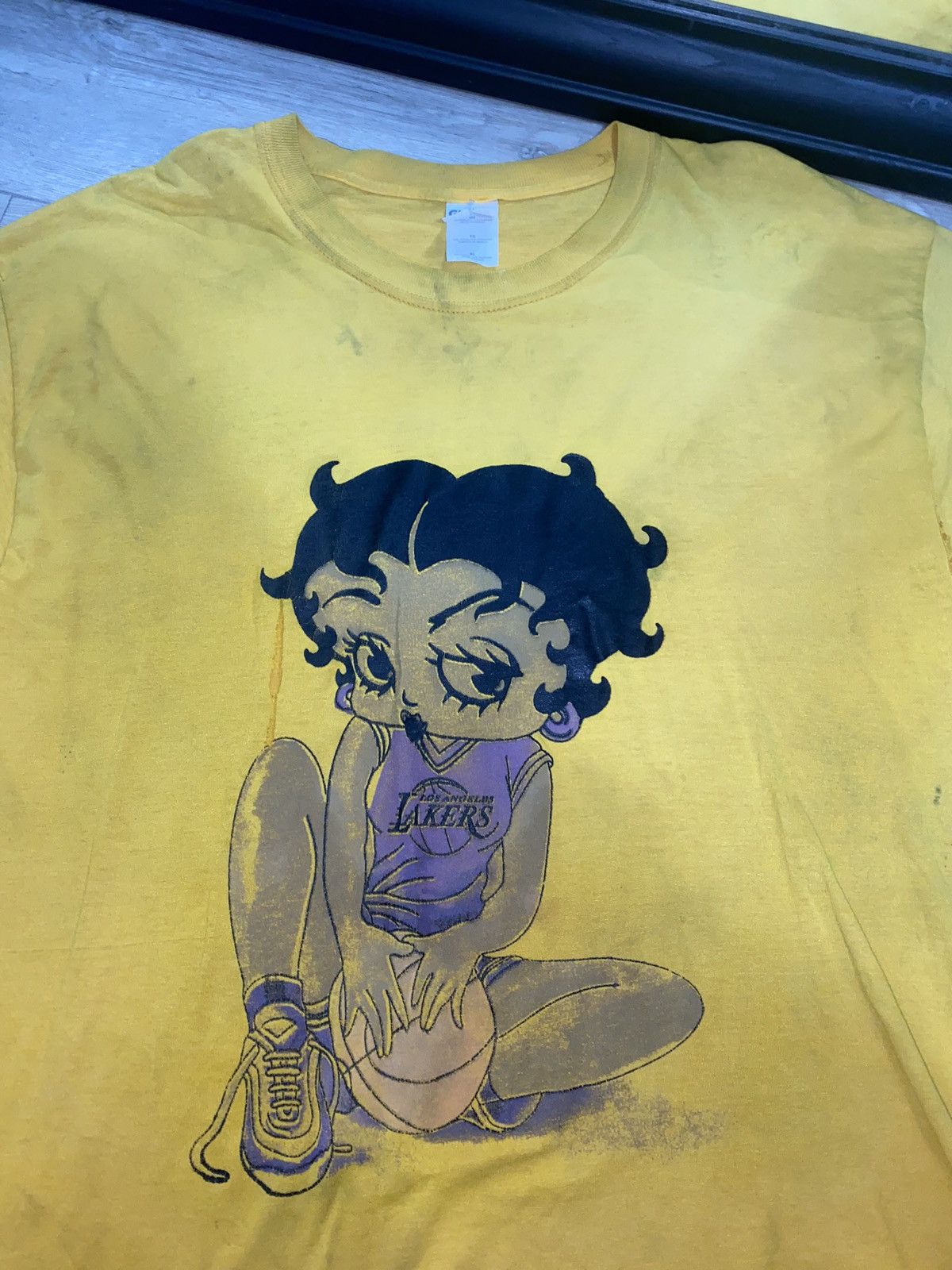 NBA × Vintage Rare Vintage / Y2K Betty Boop NBA Los Angeles Lakers Shirt Size US XL / EU 56 / 4 - 2 Thumbnail