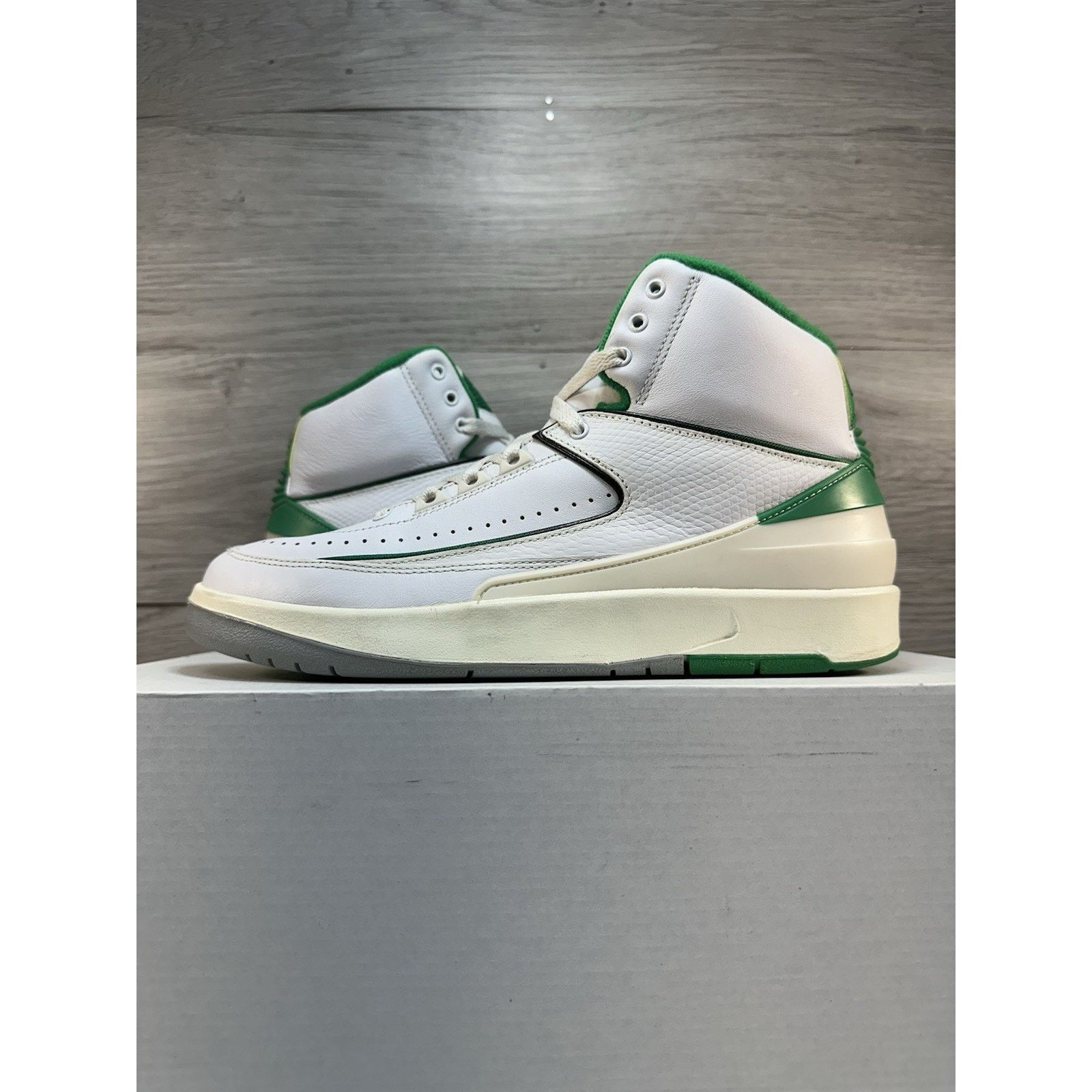 Jordan Brand Jordan 2 Retro Lucky Green - Size 8.5 Size US 8.5 / EU 41-42 - 1 Thumbnail