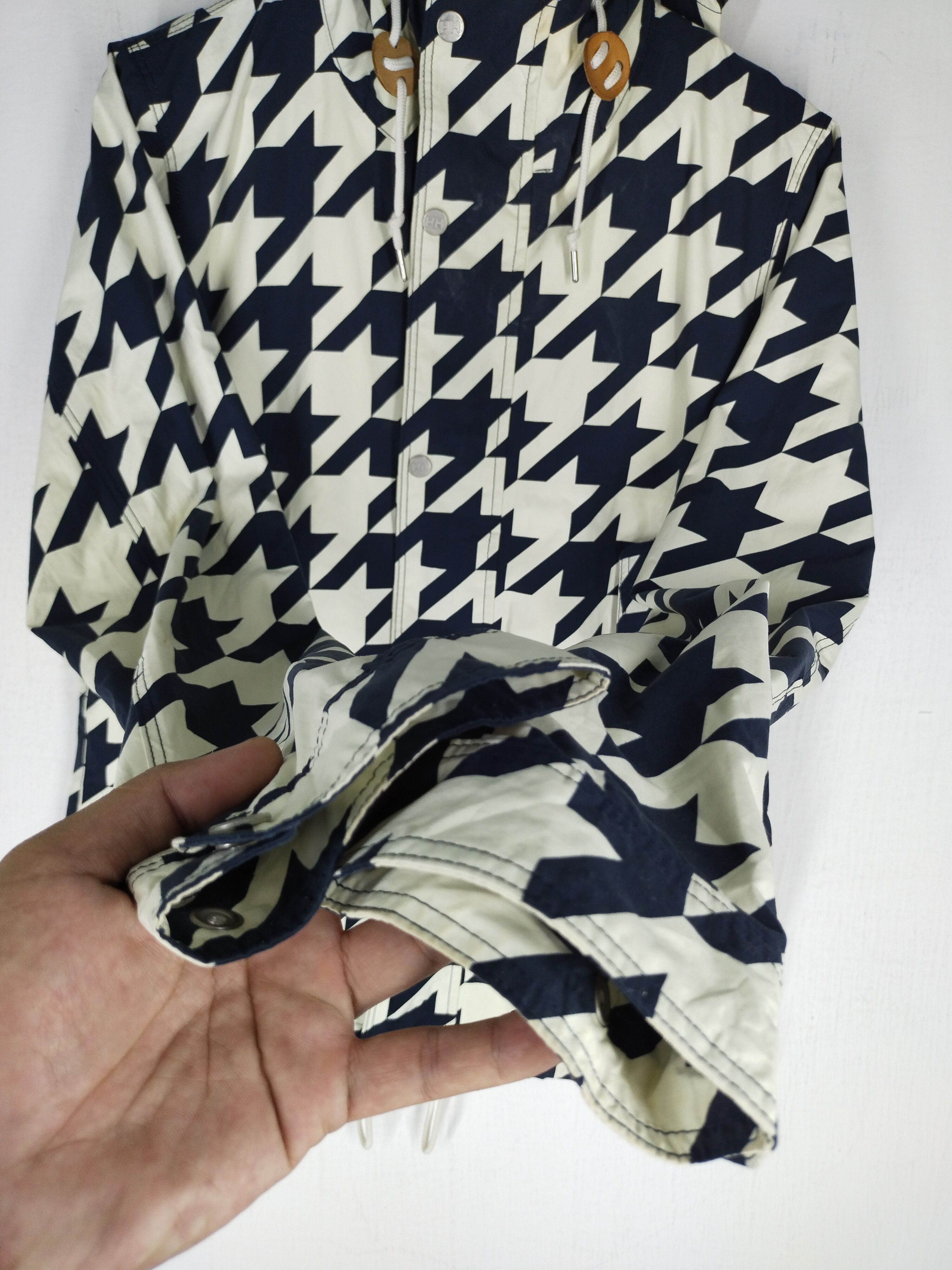 Helly Hansen Helly Hansen All Over Print Hoodie Jacket Size US M / EU 48-50 / 2 - 7 Thumbnail