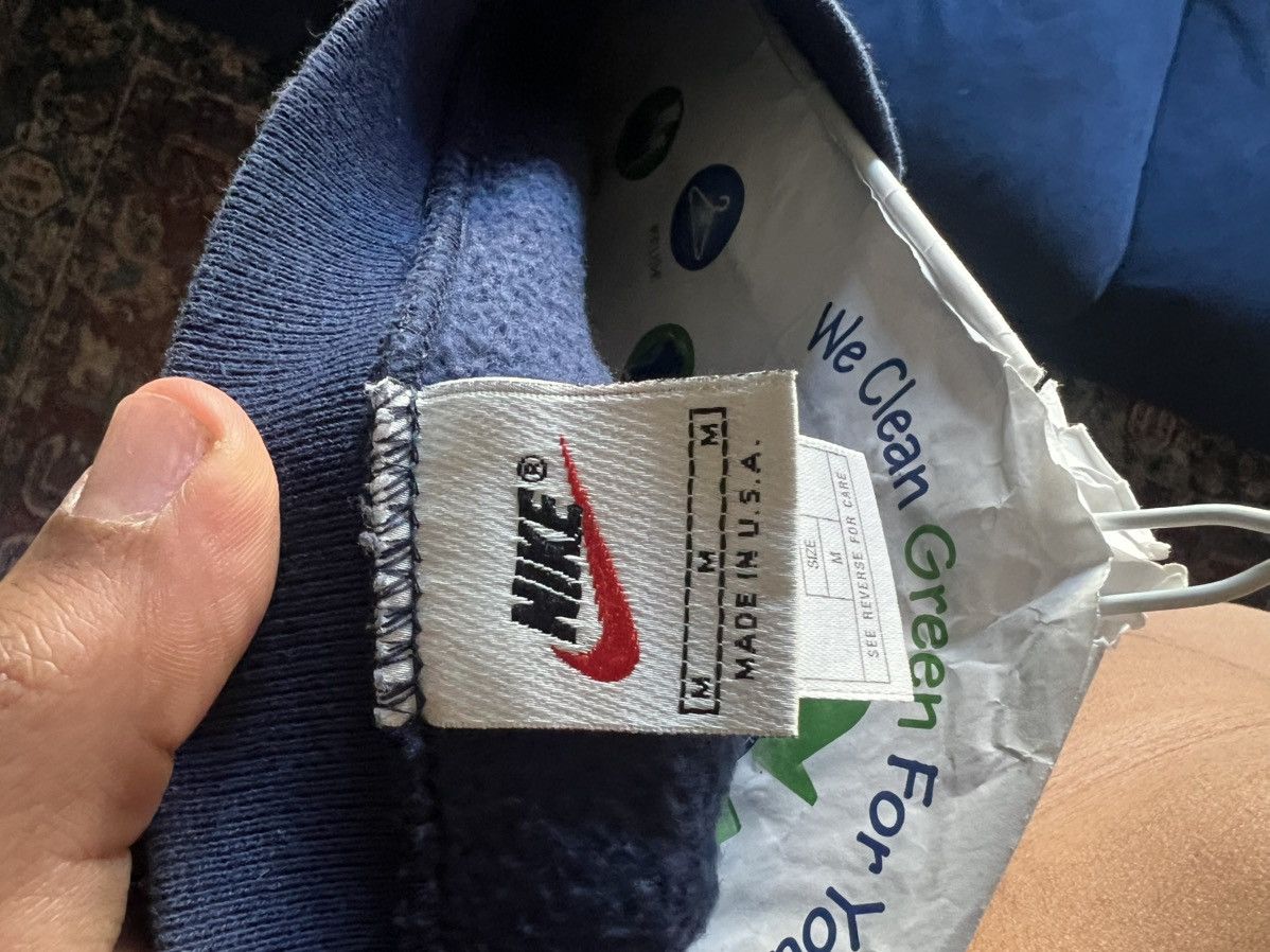Vintage Vintage made in USA Nike crew neck Size US L / EU 52-54 / 3 - 3 Thumbnail