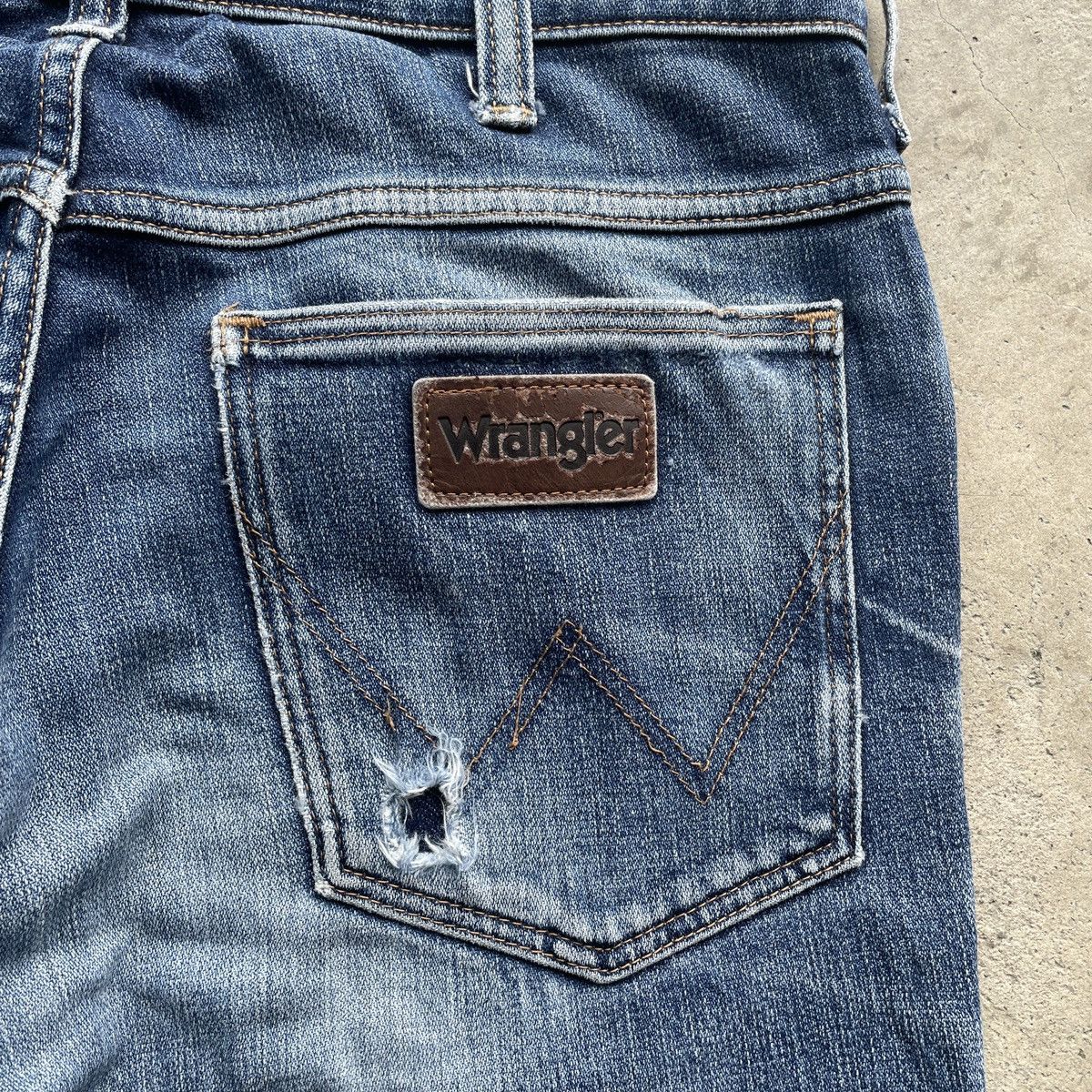 Wrangler W31x29.5 Vintage Wrangler Faded Jeans Denim Pants Size US 31 - 8 Thumbnail