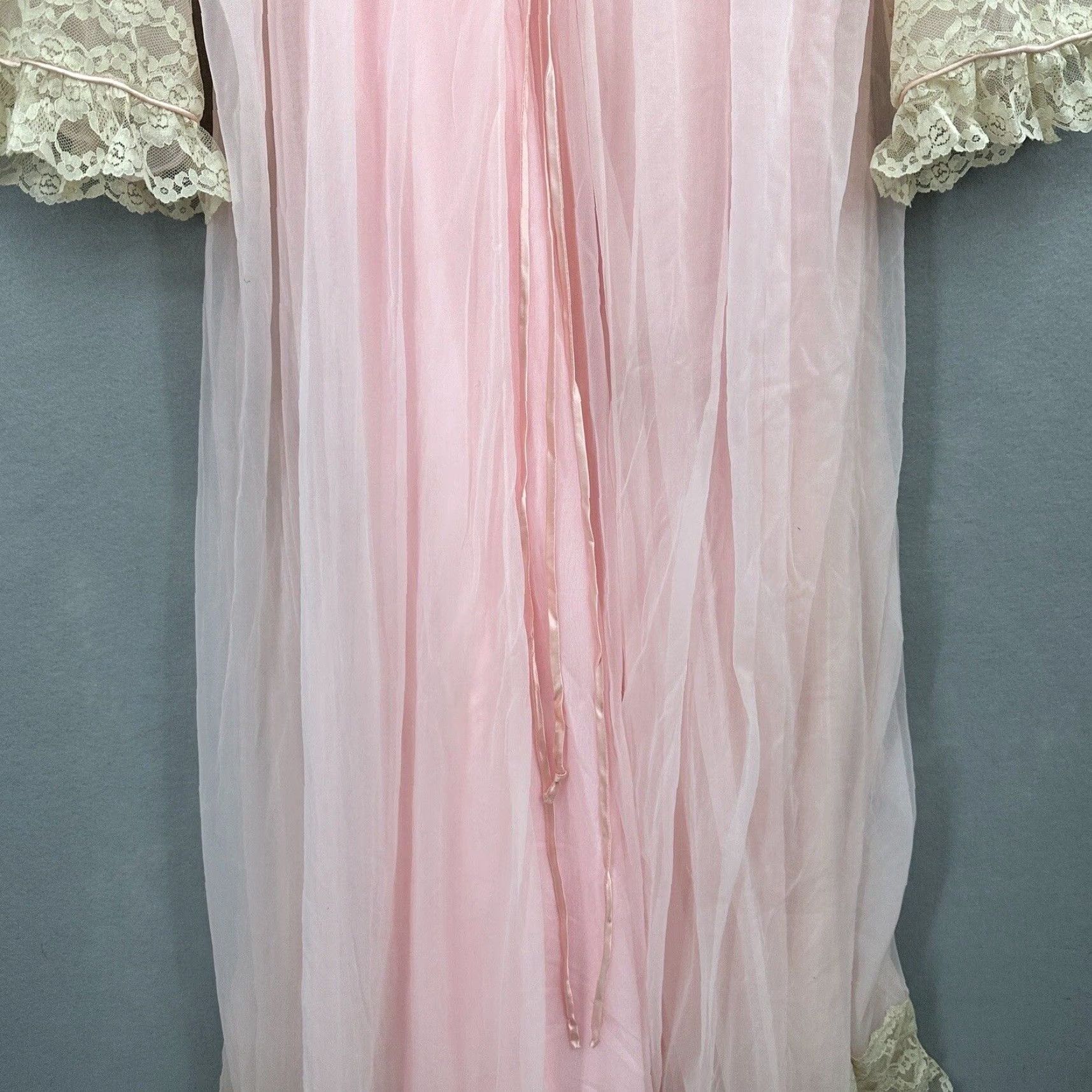 Vintage VINTAGE Intime Nightgown Robe Womens Small Pink Nylon Art Deco 1960s Sleepwear Size ONE SIZE - 4 Thumbnail