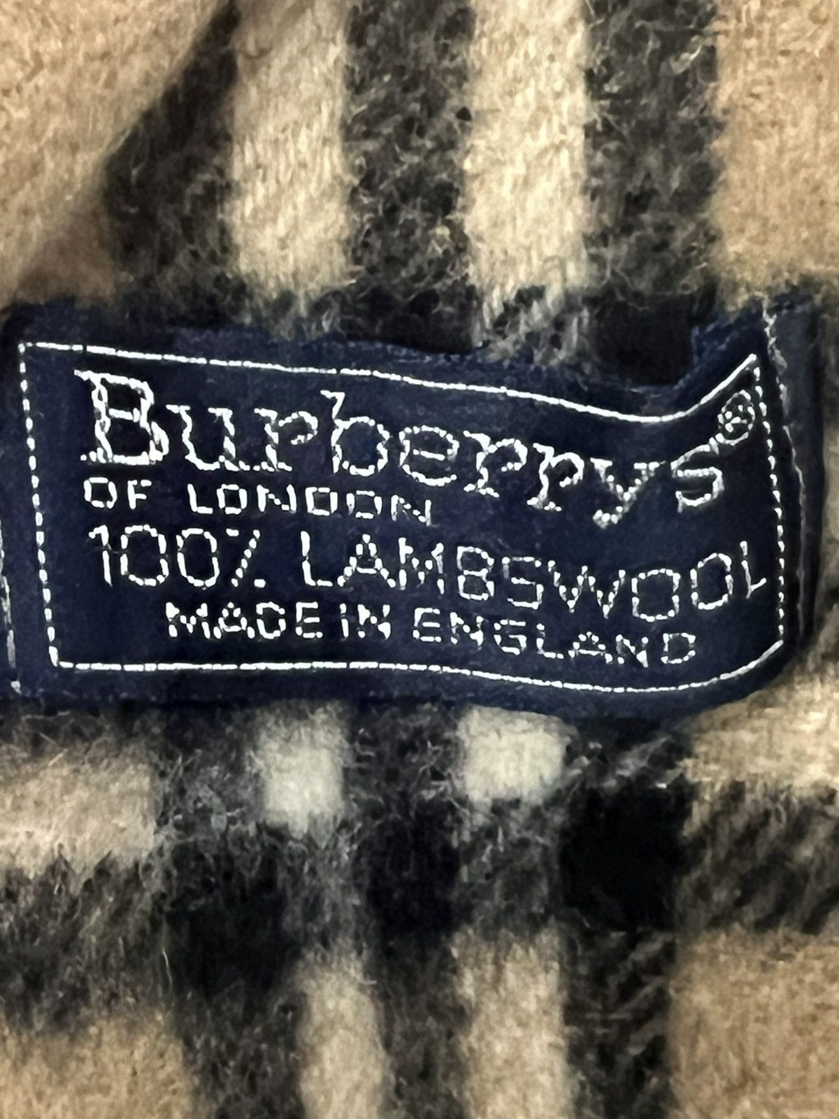 Burberry × Vintage Burberrys Of London - Vintage LAMBSWOOL Scarf Size ONE SIZE - 6 Thumbnail