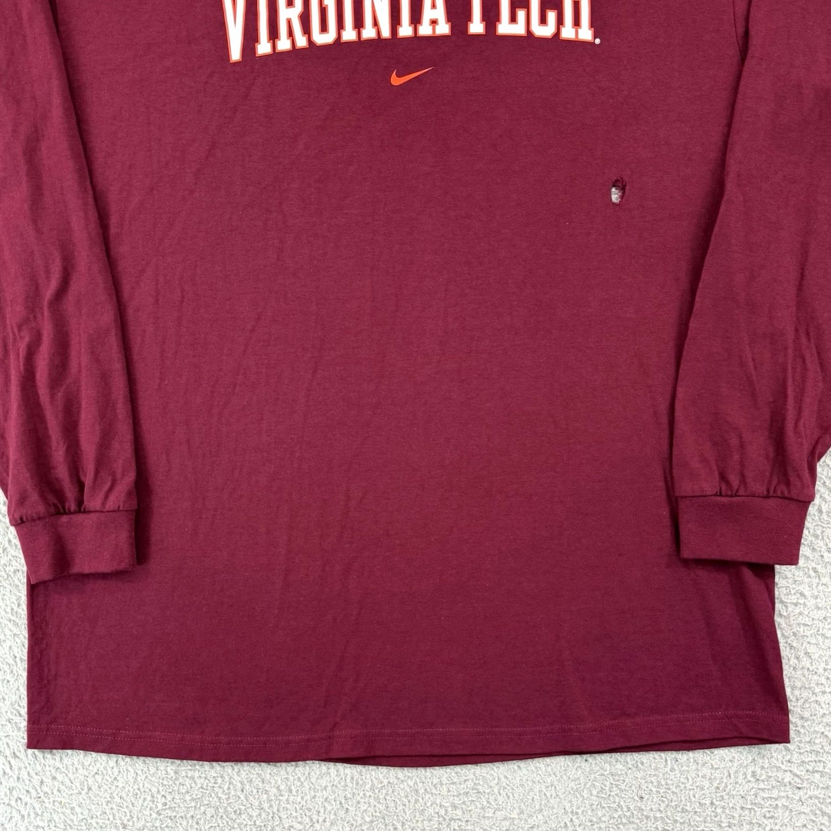 Nike VINTAGE Nike Virginia Tech Hokies Shirt Men XL 90s Long Sleeve Center Swoosh Red NCAA College USA Football Size US XL / EU 56 / 4 - 2 Thumbnail