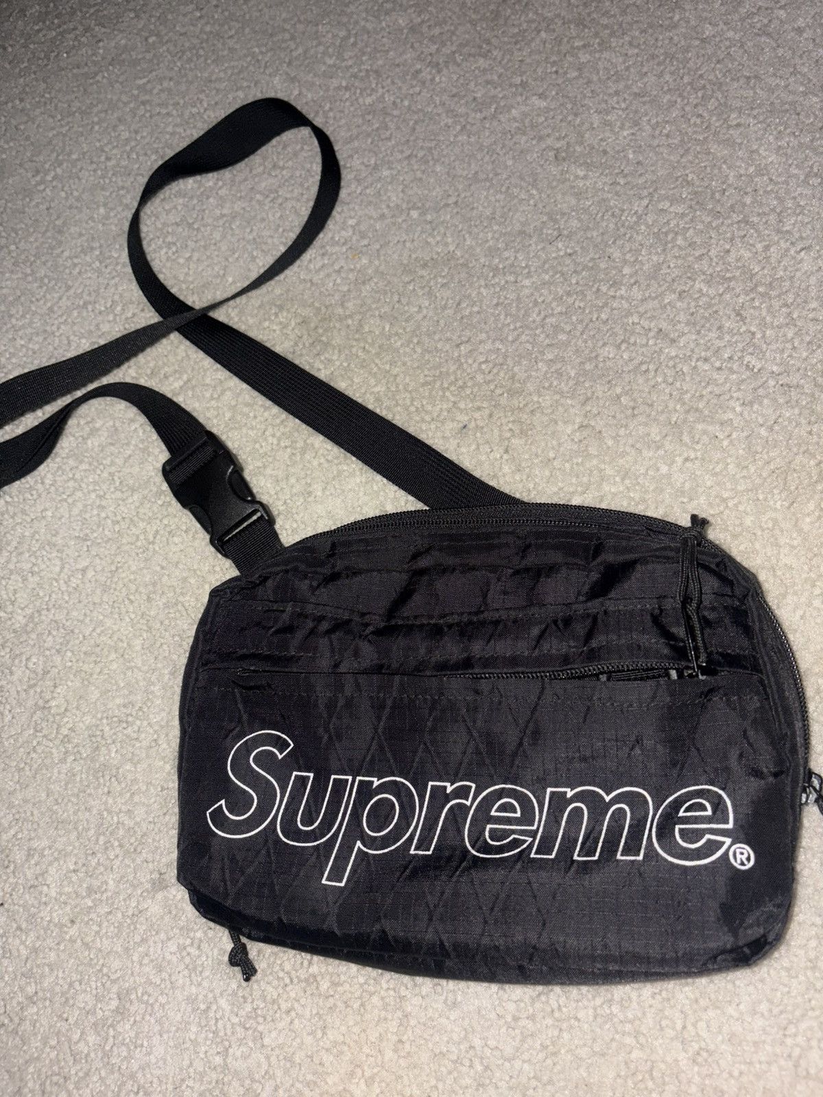 Supreme Black Supreme FW18 Shoulder bag Size ONE SIZE - 1 Thumbnail