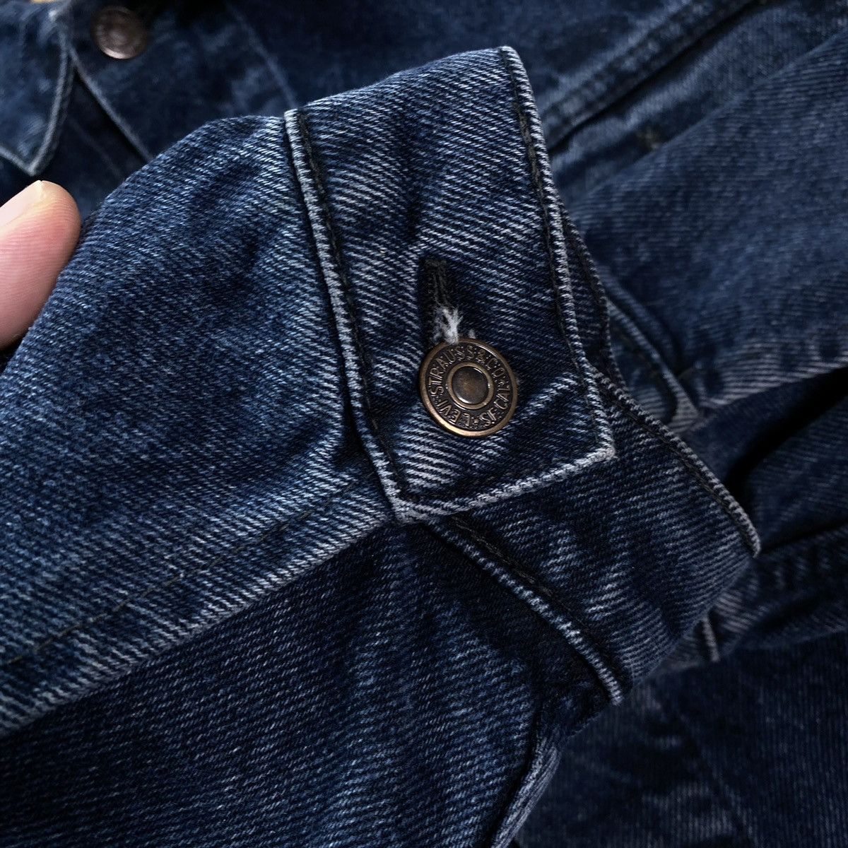 Levi's Vintage Levi's Denim Jacket Size M / US 6-8 / IT 42-44 - 6 Thumbnail