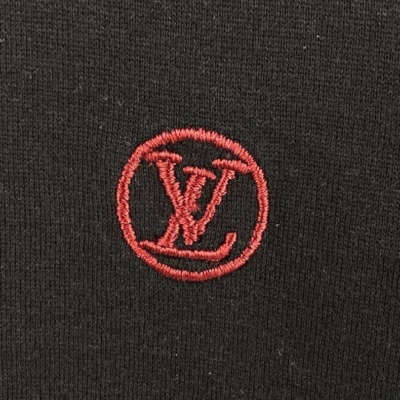 Louis Vuitton Louis Vuitton Red Embroidered Short Sleeve T -2505 Size US S / EU 44-46 / 1 - 3 Thumbnail