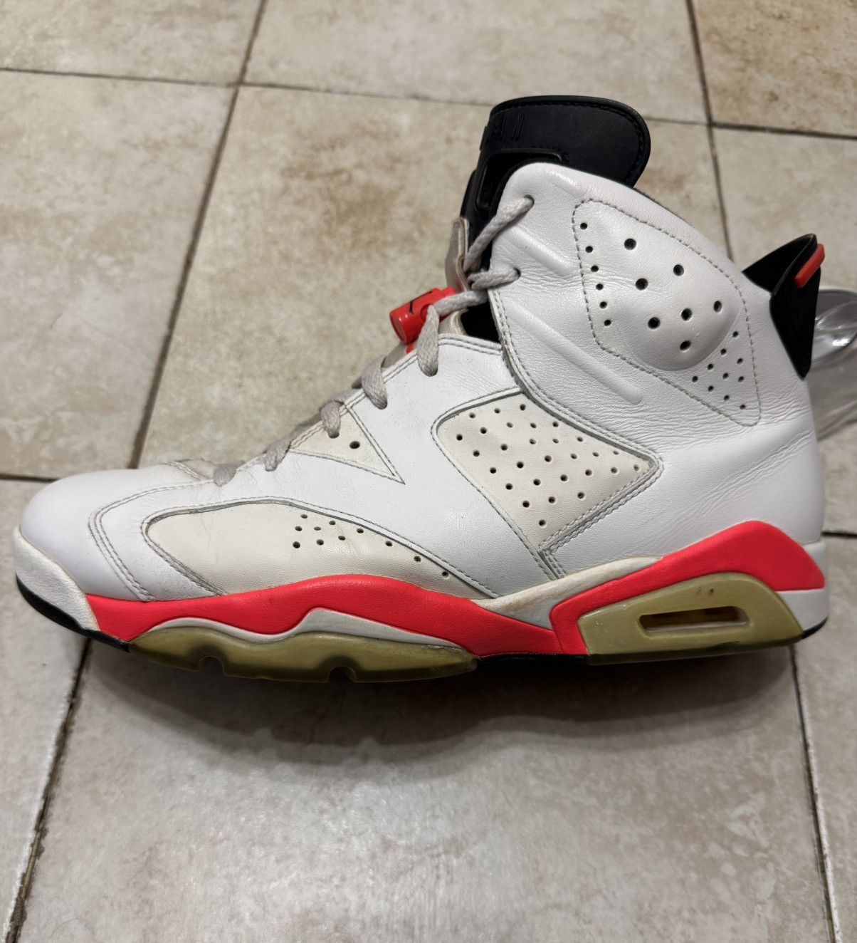Jordan Brand × Nike Jordan 6 Retro “White Infrared” Size US 10.5 / EU 43-44 - 3 Thumbnail