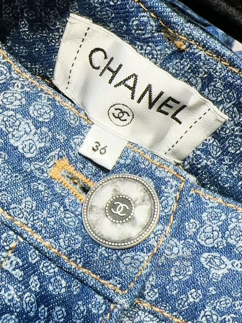 Chanel Chanel 21B blue camelia pants Size 24" / US 00 / IT 34 - 4 Thumbnail