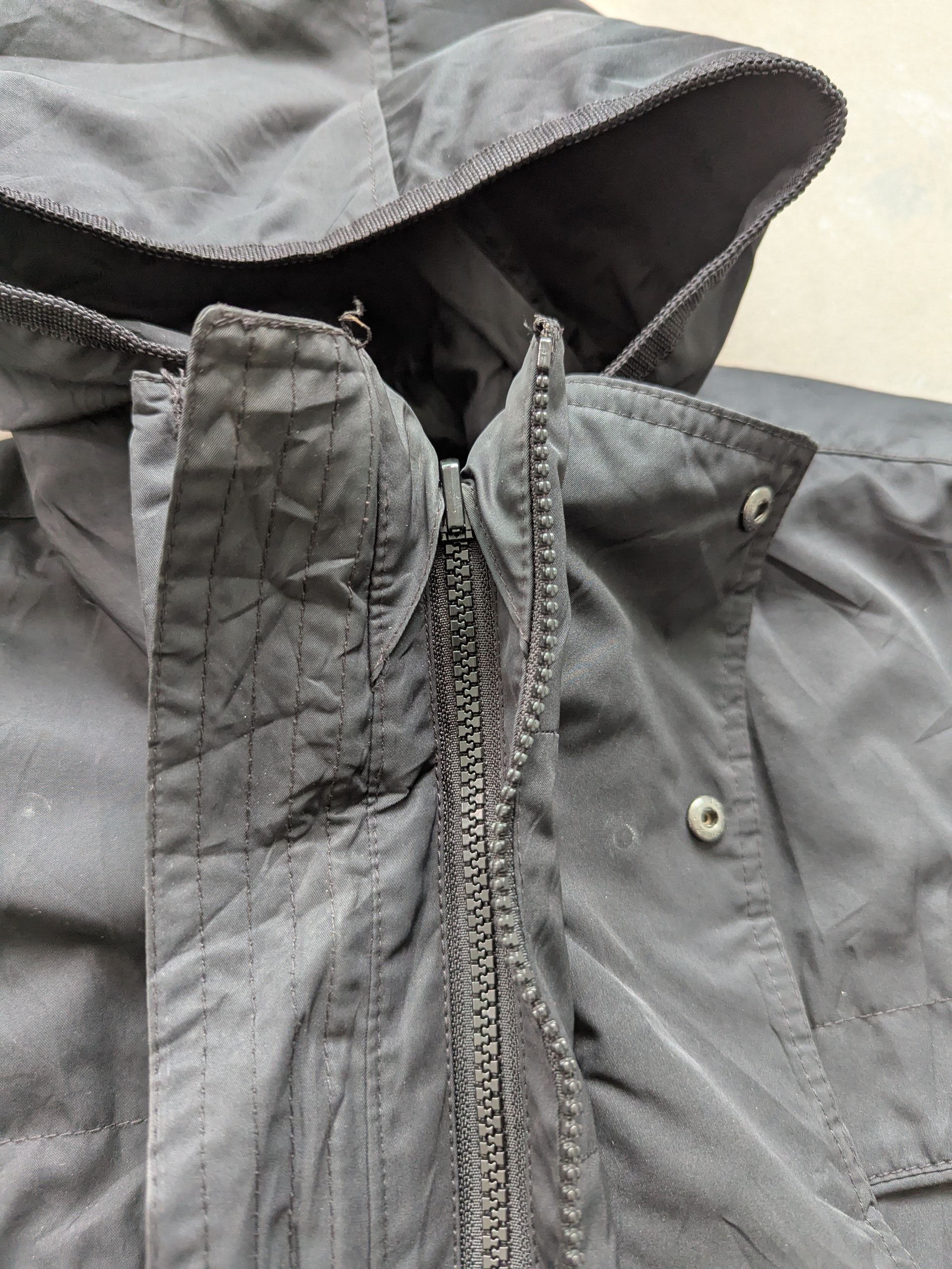 Japanese Brand × Uniqlo Uniqlo Premium Down Coat Hoodie Gorpcore Size US L / EU 52-54 / 3 - 19 Thumbnail