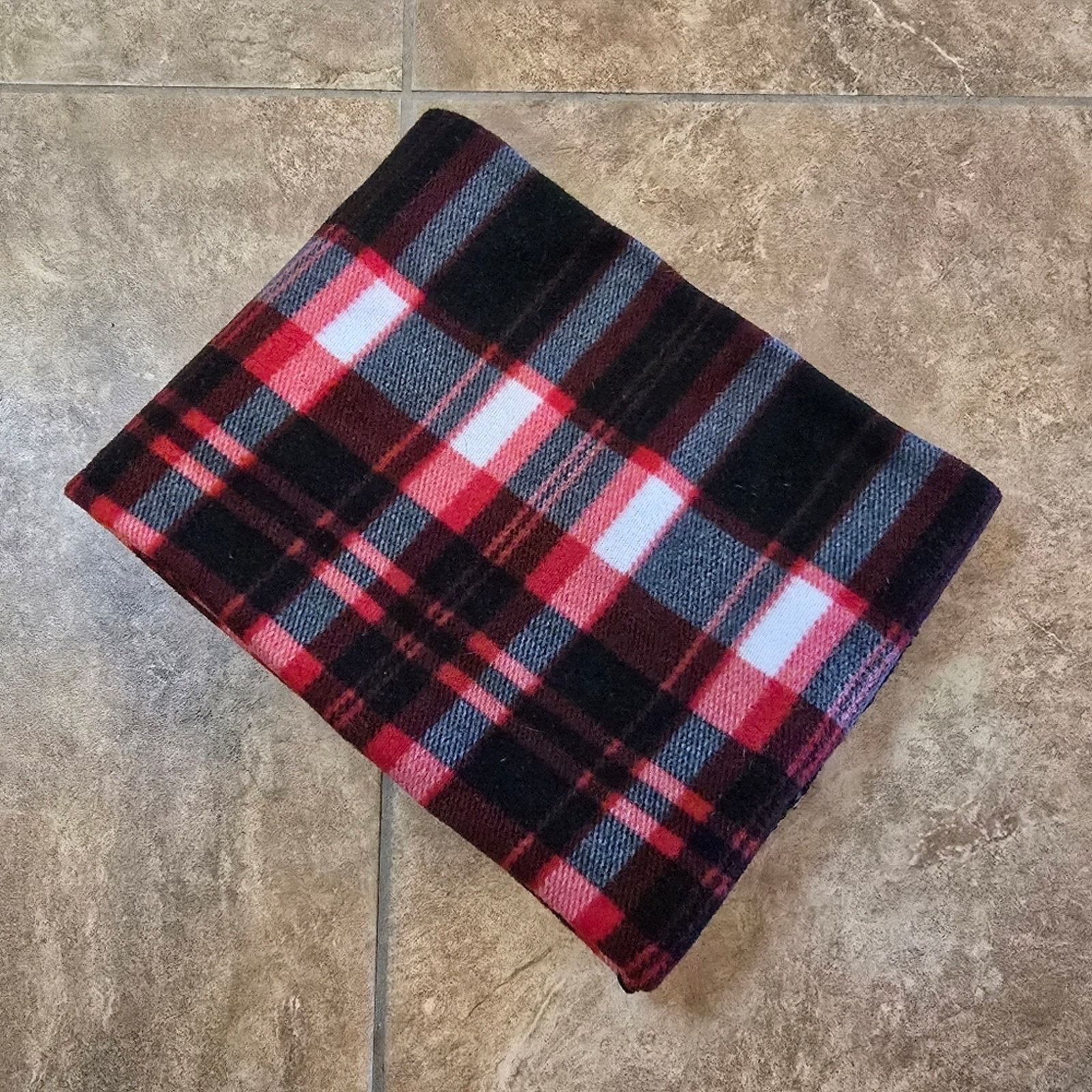 Other Red Black Plaid Plush Blanket Size ONE SIZE - 2 Thumbnail