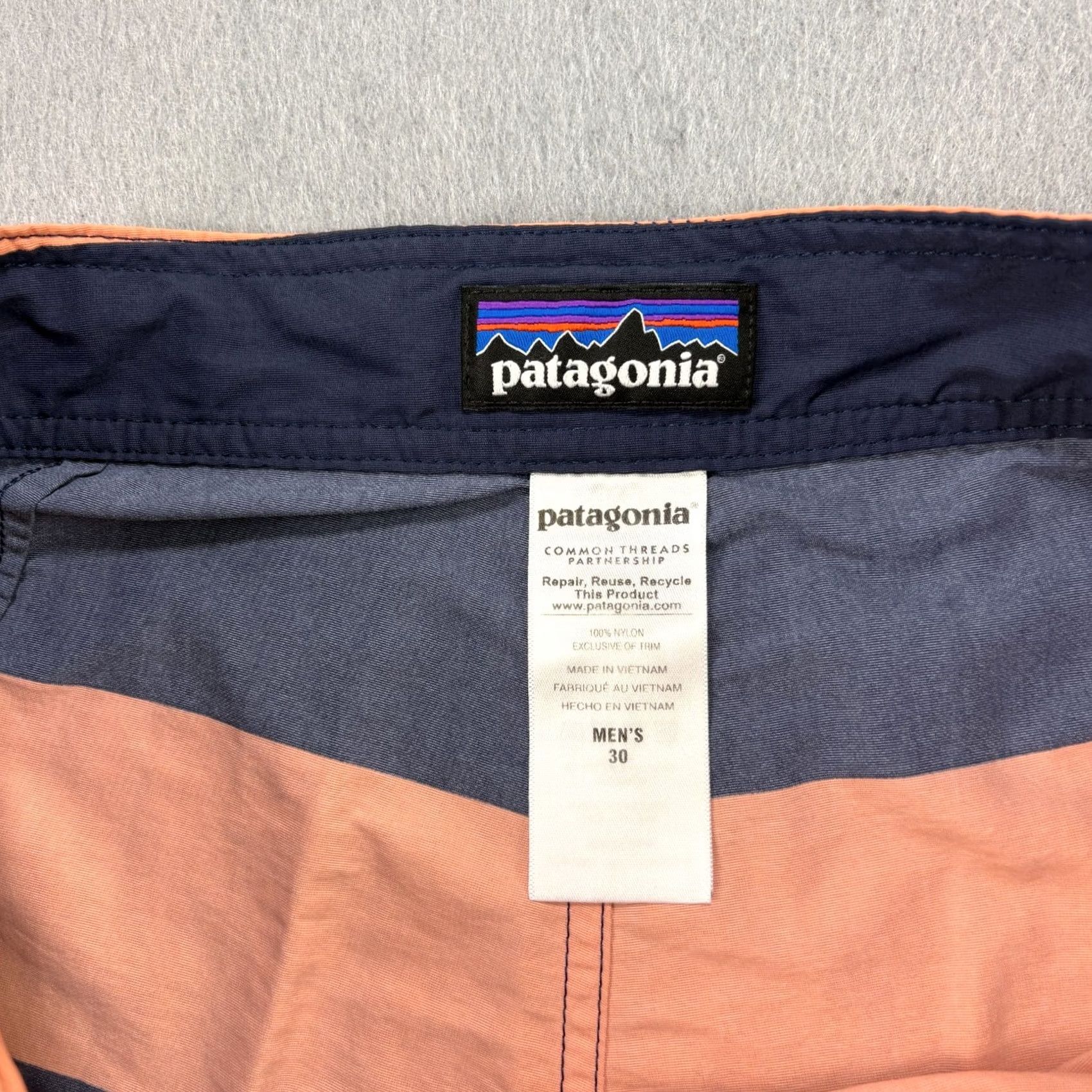Patagonia Patagonia Board Shorts Mens 30 Orange Striped Wavefarer Bathing Suit Bottoms Size US 30 / EU 46 - 2 Thumbnail