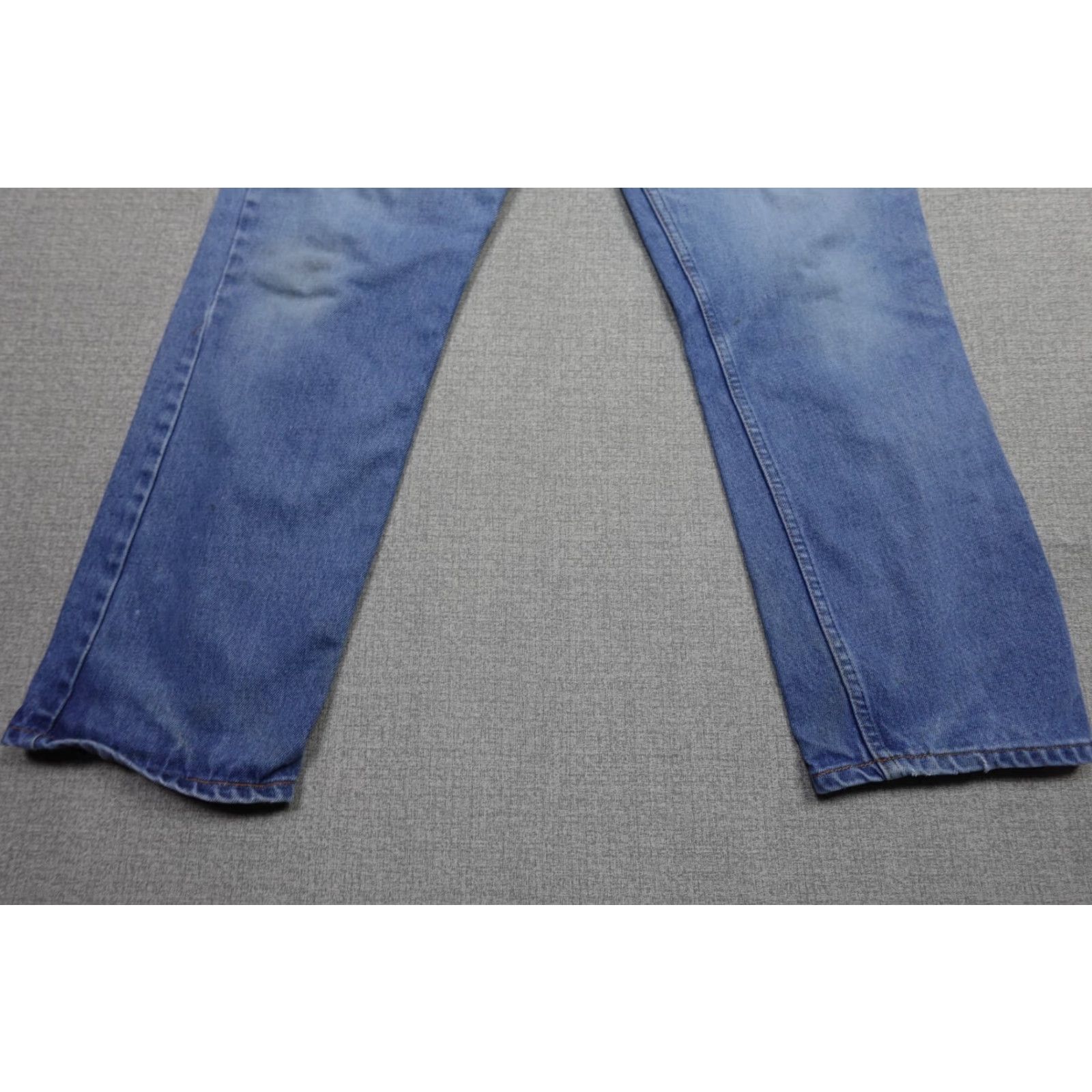 Levi's VINTAGE Levi's Jeans Mens 36x30 Blue Relaxed Fit Light Wash Western Cowboy Retro Levi's 550 Jeans Mens 36 Blue Relaxed Size US 36 / EU 52 - 3 Thumbnail