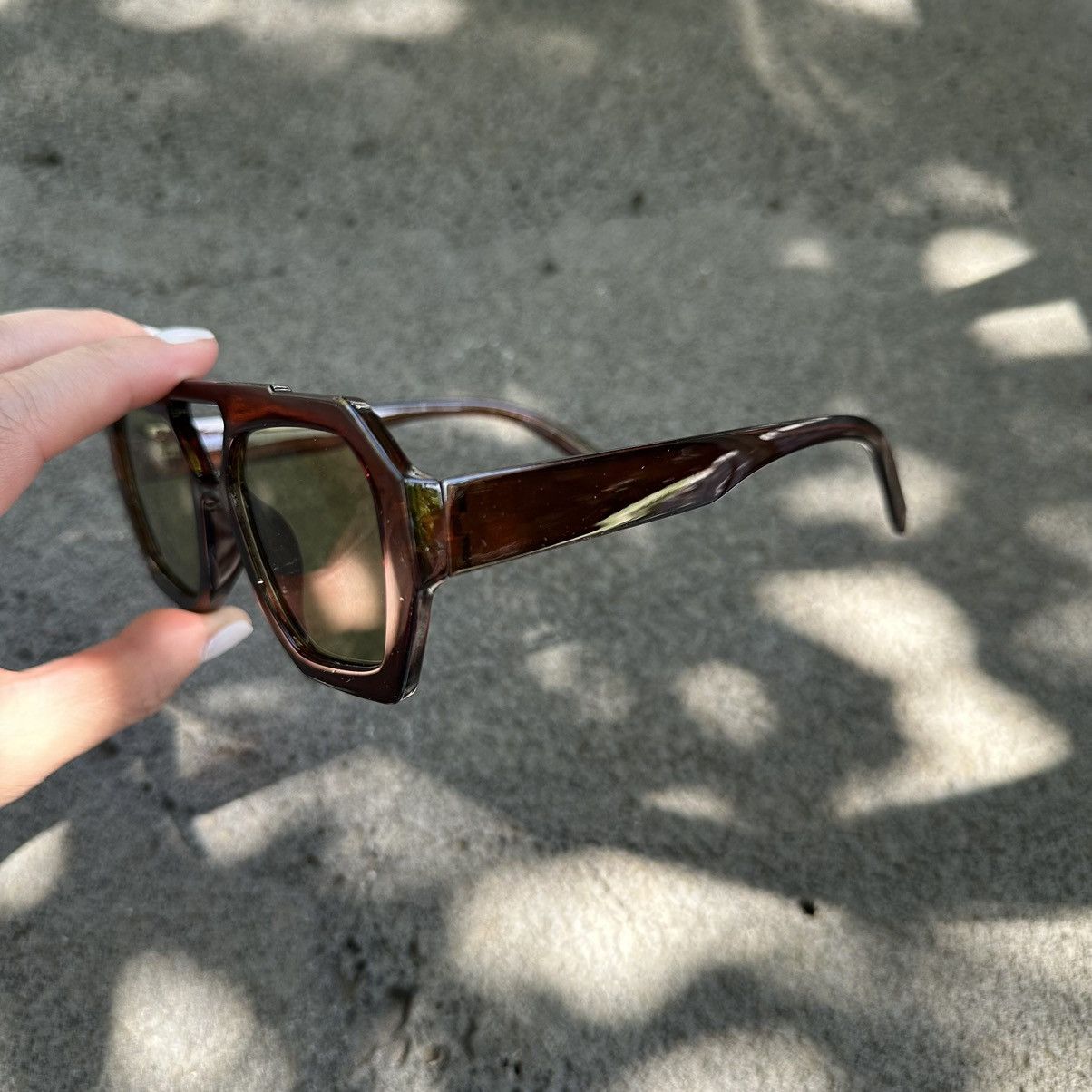 Other Y2K Unisex Sunglasses Retro Fashion Shades KD22003-02 Size ONE SIZE - 2 Thumbnail