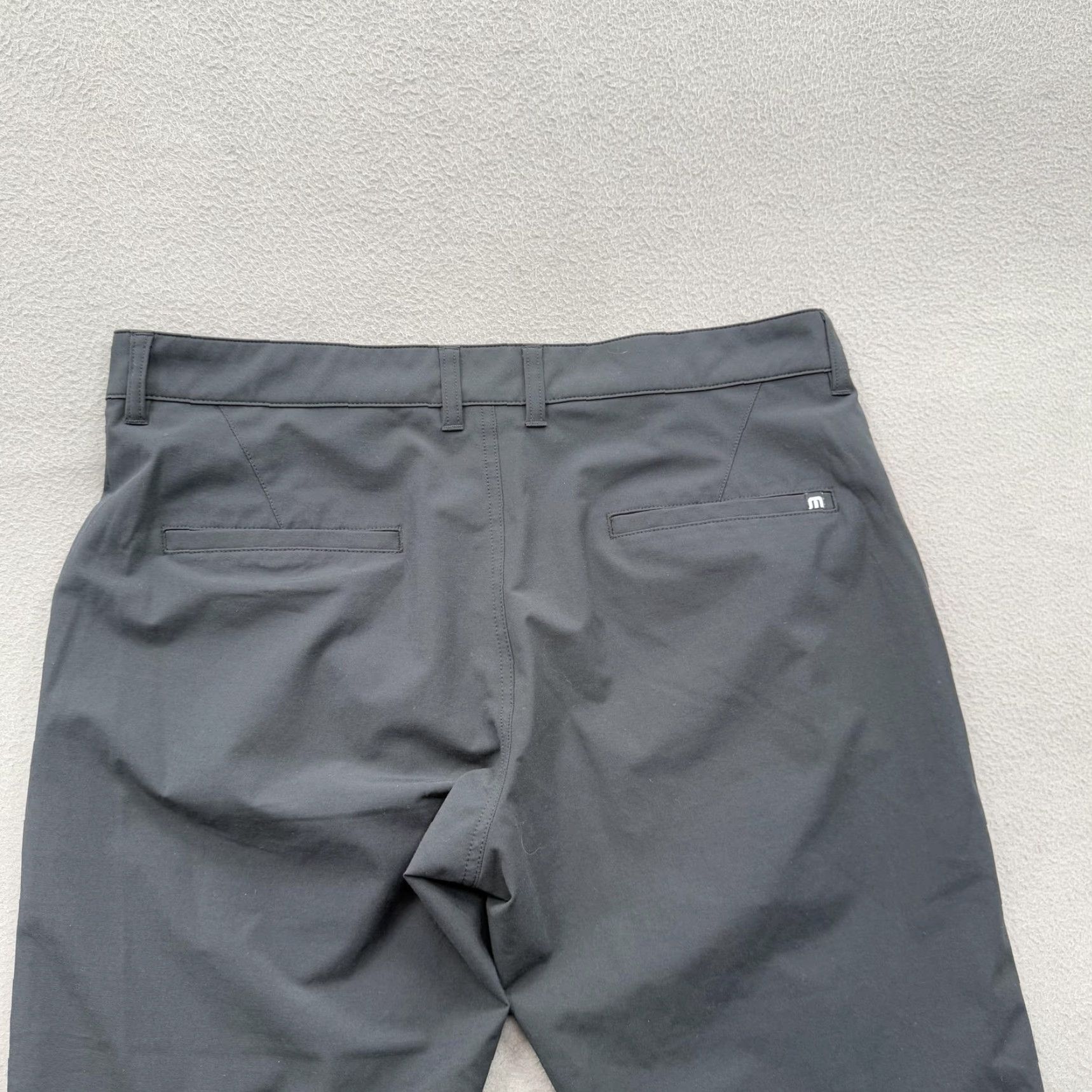 TravisMathew TravisMathew Pants Mens L 35 Black Stretch Performance Golf Chino Lightweight Tech Size US 33 - 8 Thumbnail