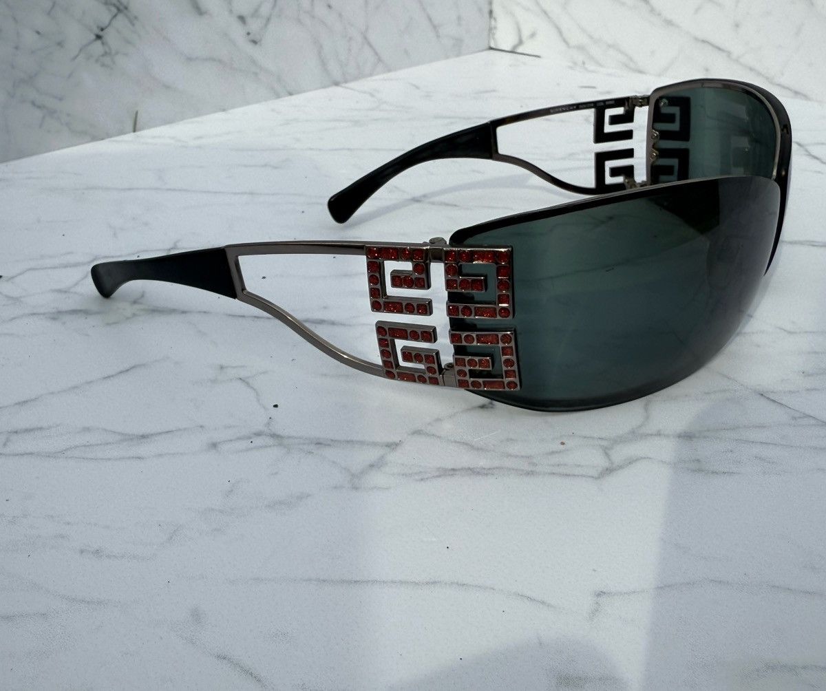 Givenchy Givenchy vintage sunglasses SGV214 Size ONE SIZE - 12 Thumbnail