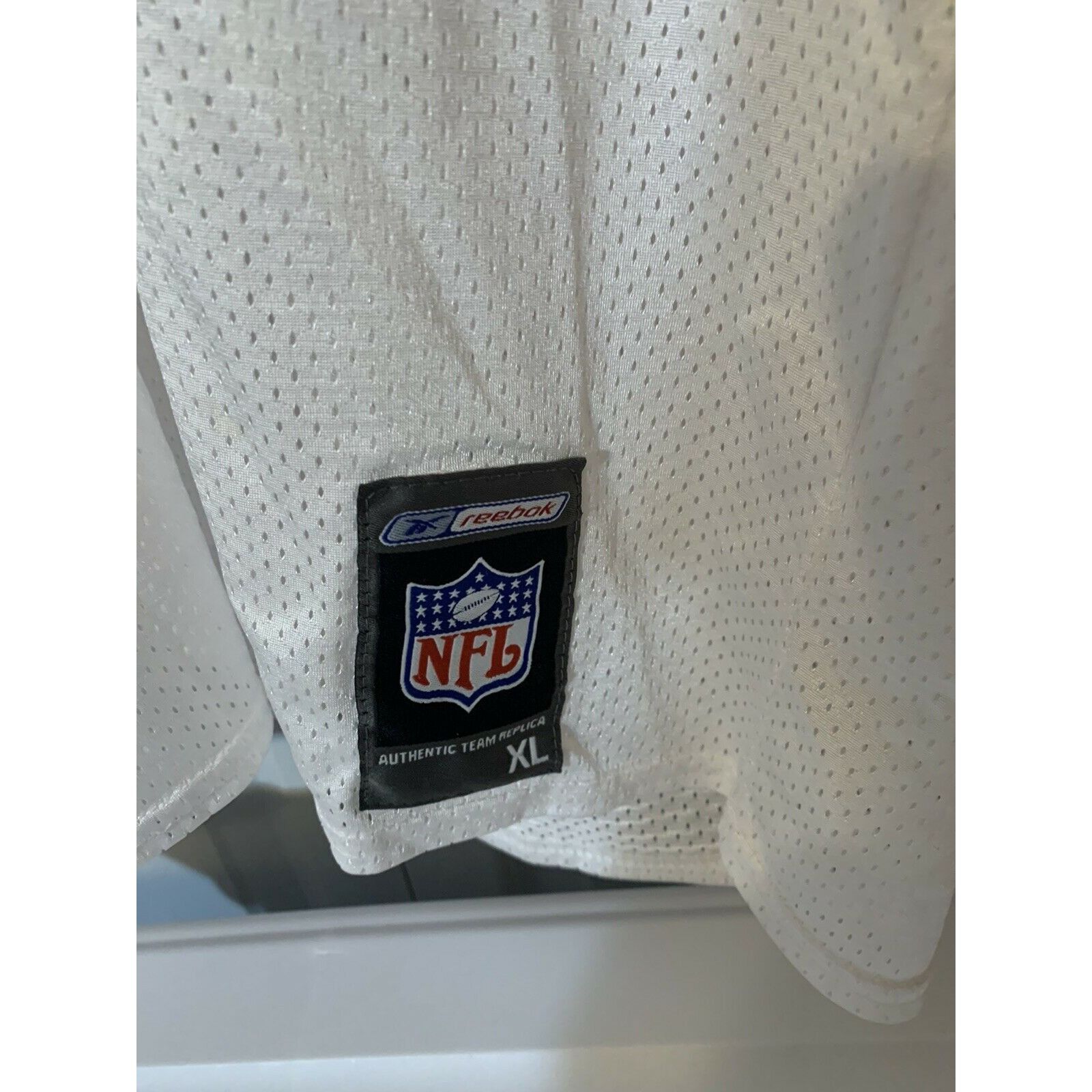 Reebok Reebok 54 Urlacher Men’s Sz XL White JERSEY NFL logo an Size US XL / EU 56 / 4 - 6 Thumbnail
